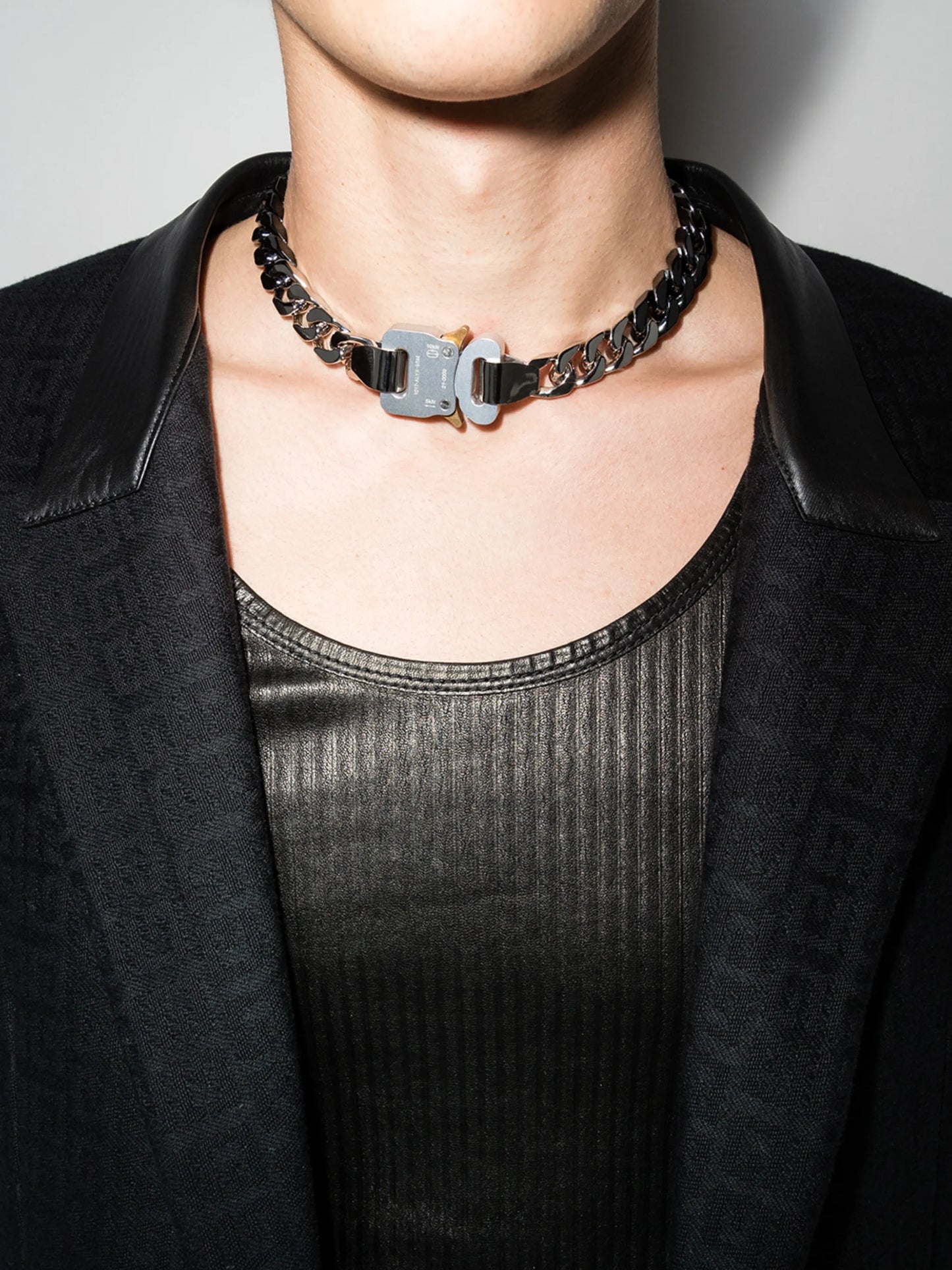 Hero Buckle curb-chain necklace