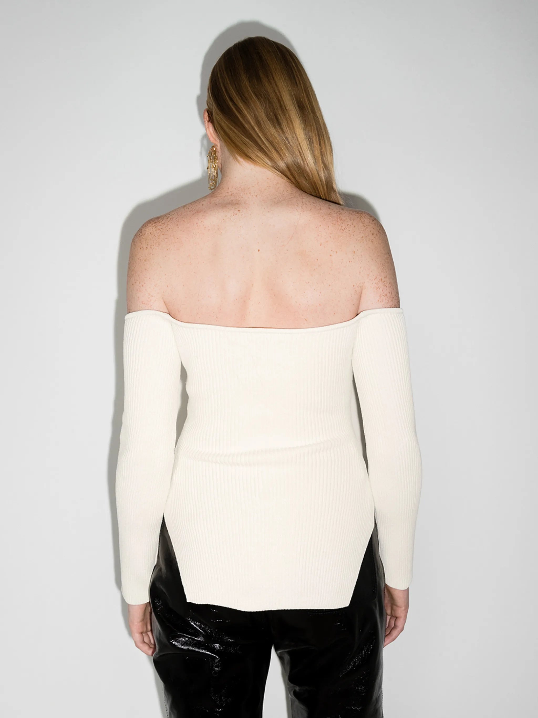 Maria off-shoulder ribbed top