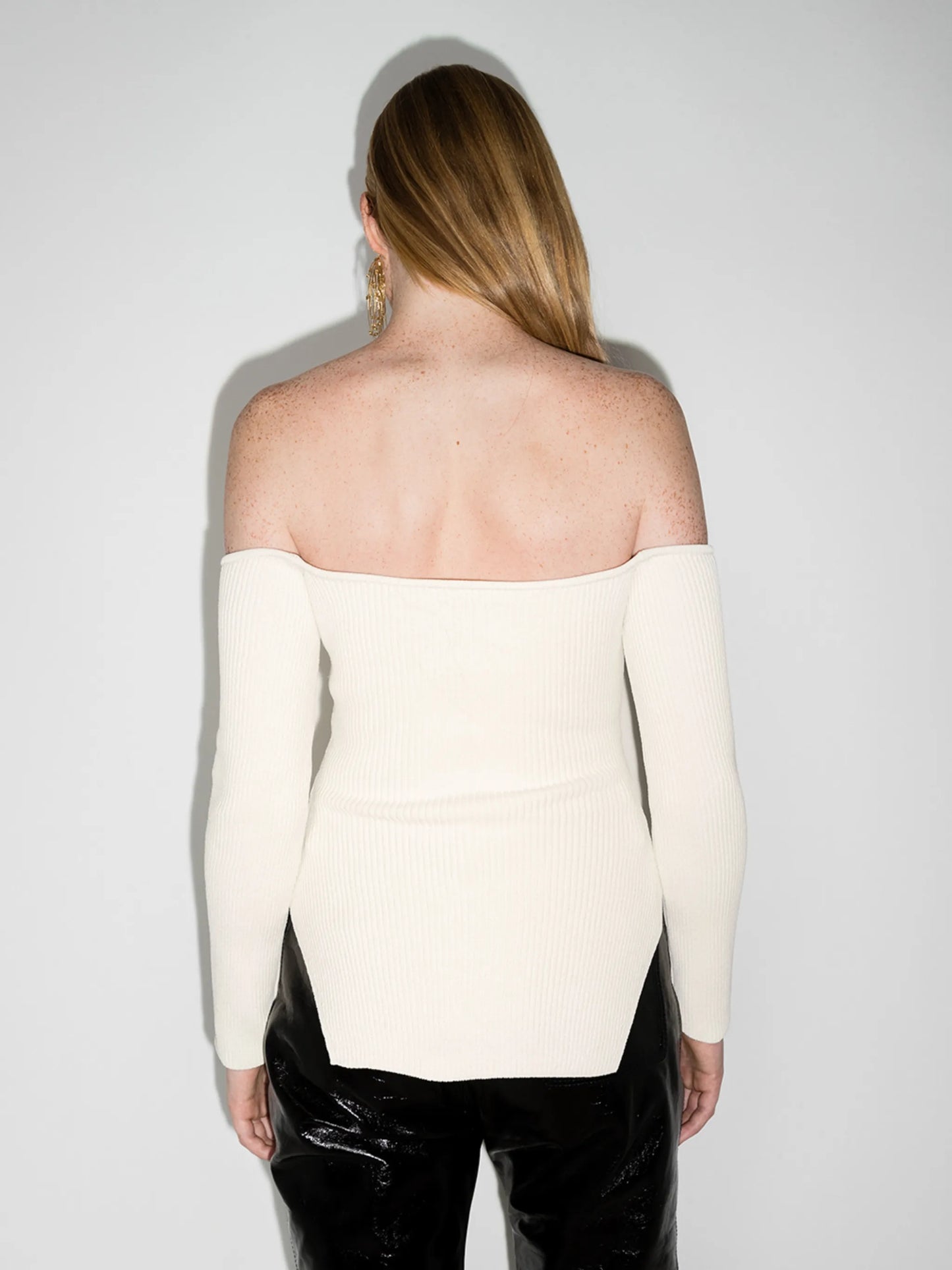 Maria off-shoulder ribbed top