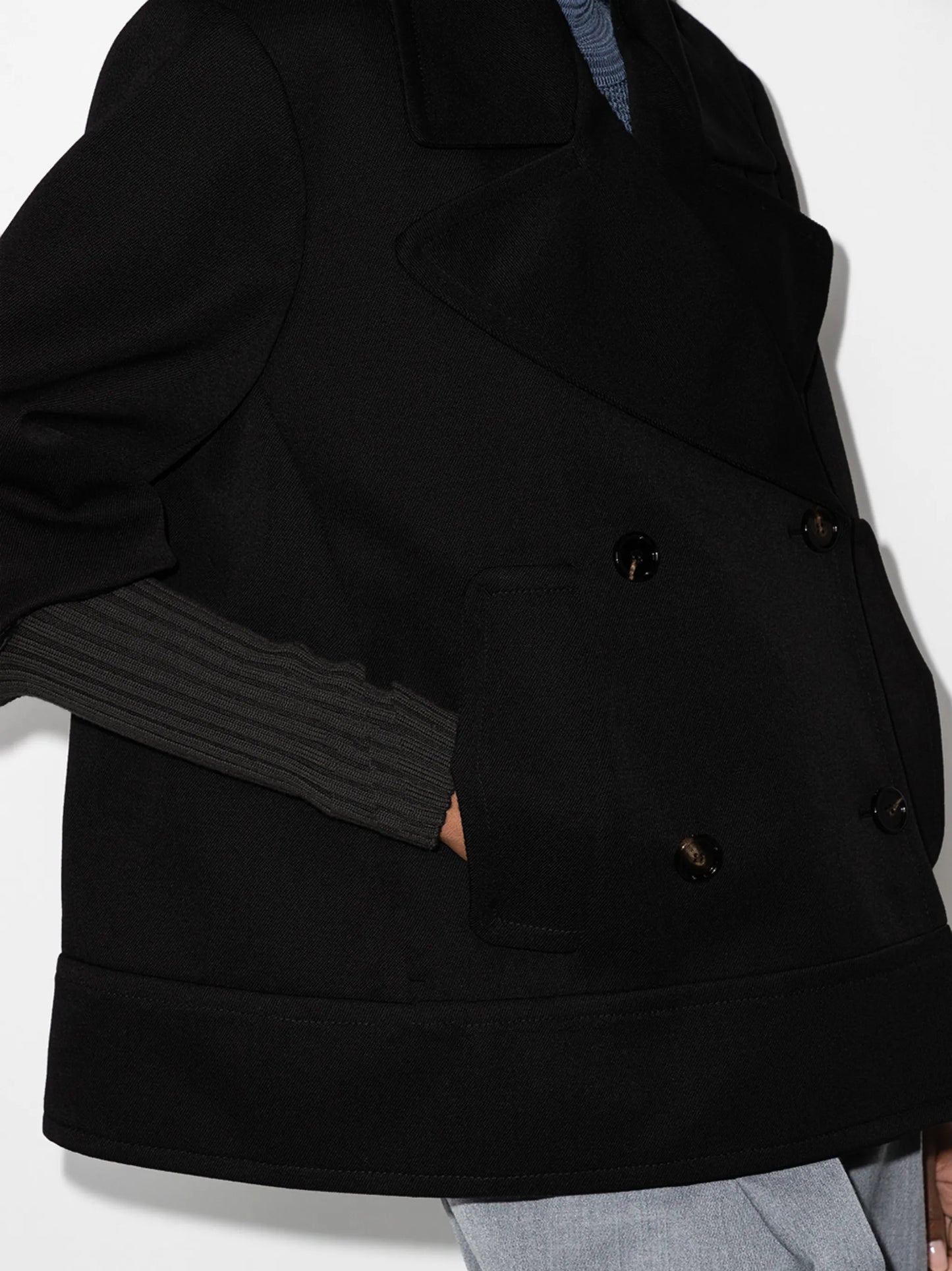 contrast-sleeve double-breasted blazer