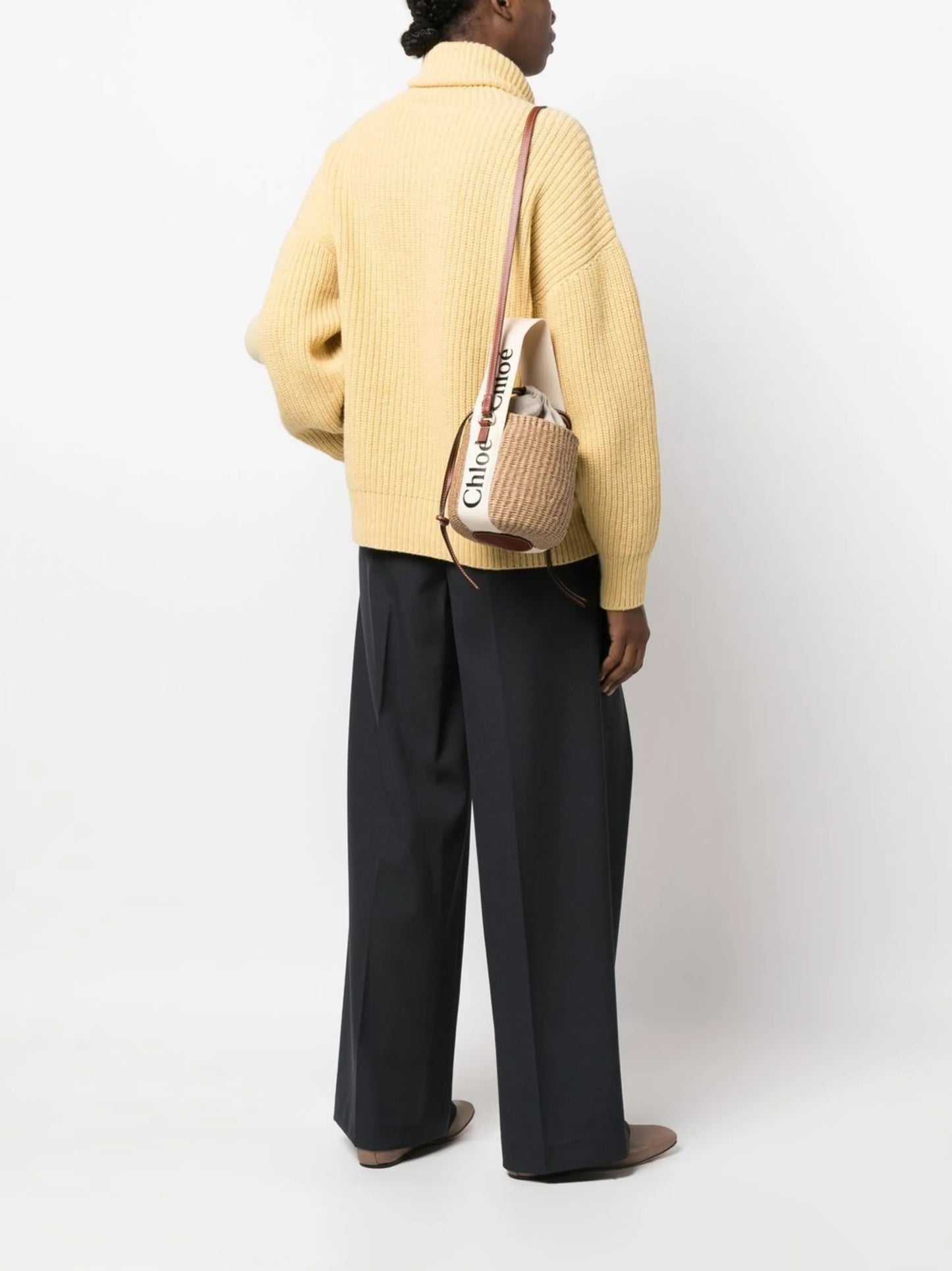 small Woody woven bucket bag