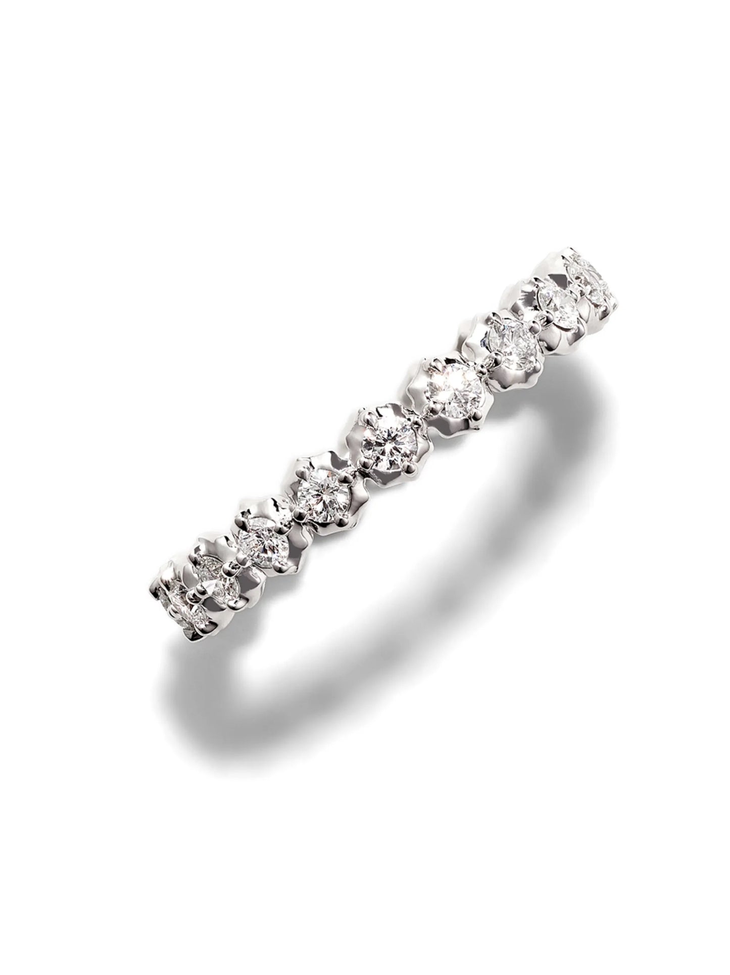 18K white gold Sophisticate diamond ring