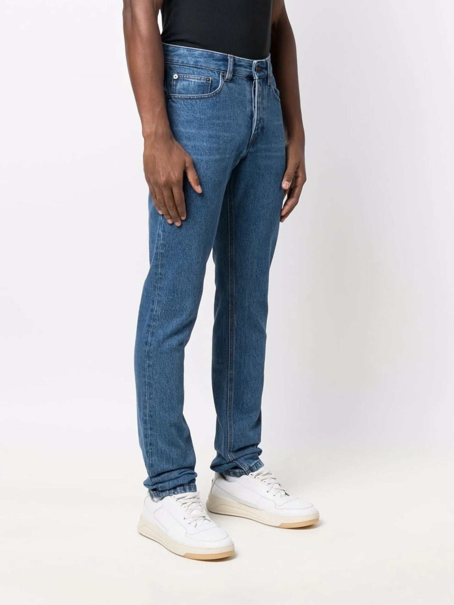 slim-fit five pocket jeans
