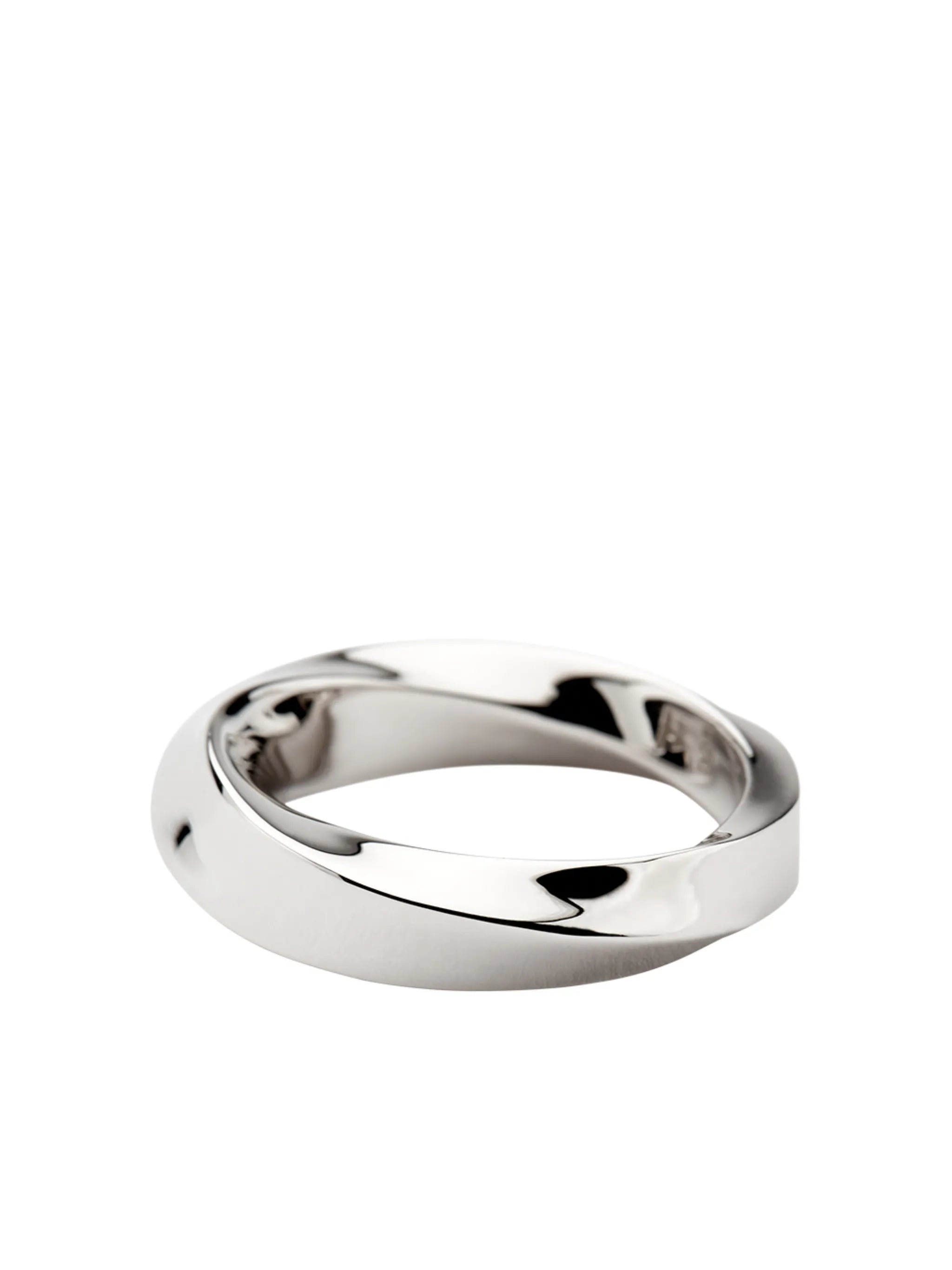 Infinity twisted-band ring