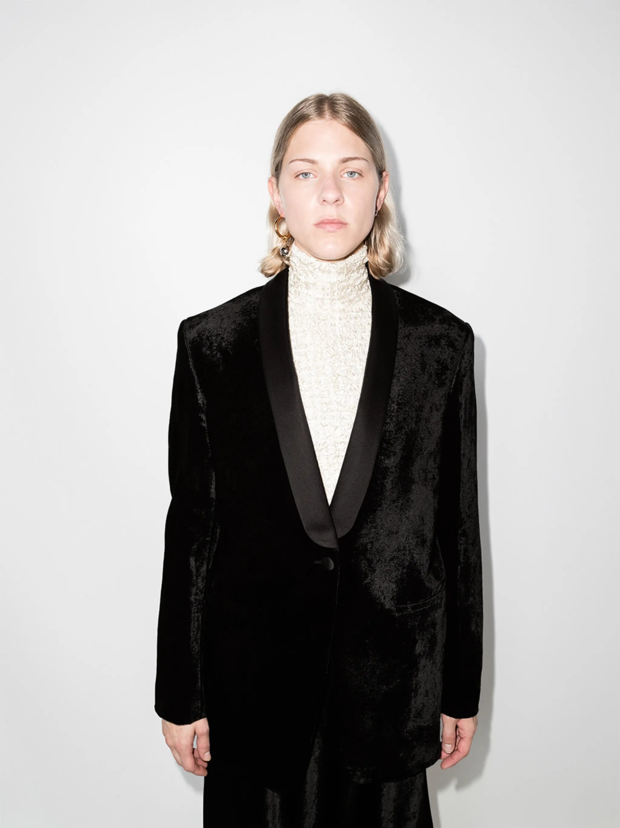 single-breasted velvet tuxedo jacket