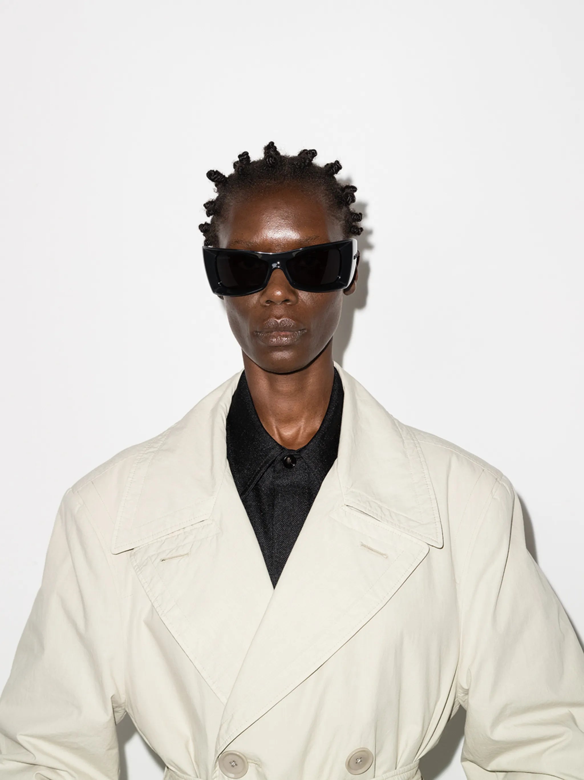 Stretched rectangle-frame sunglasses