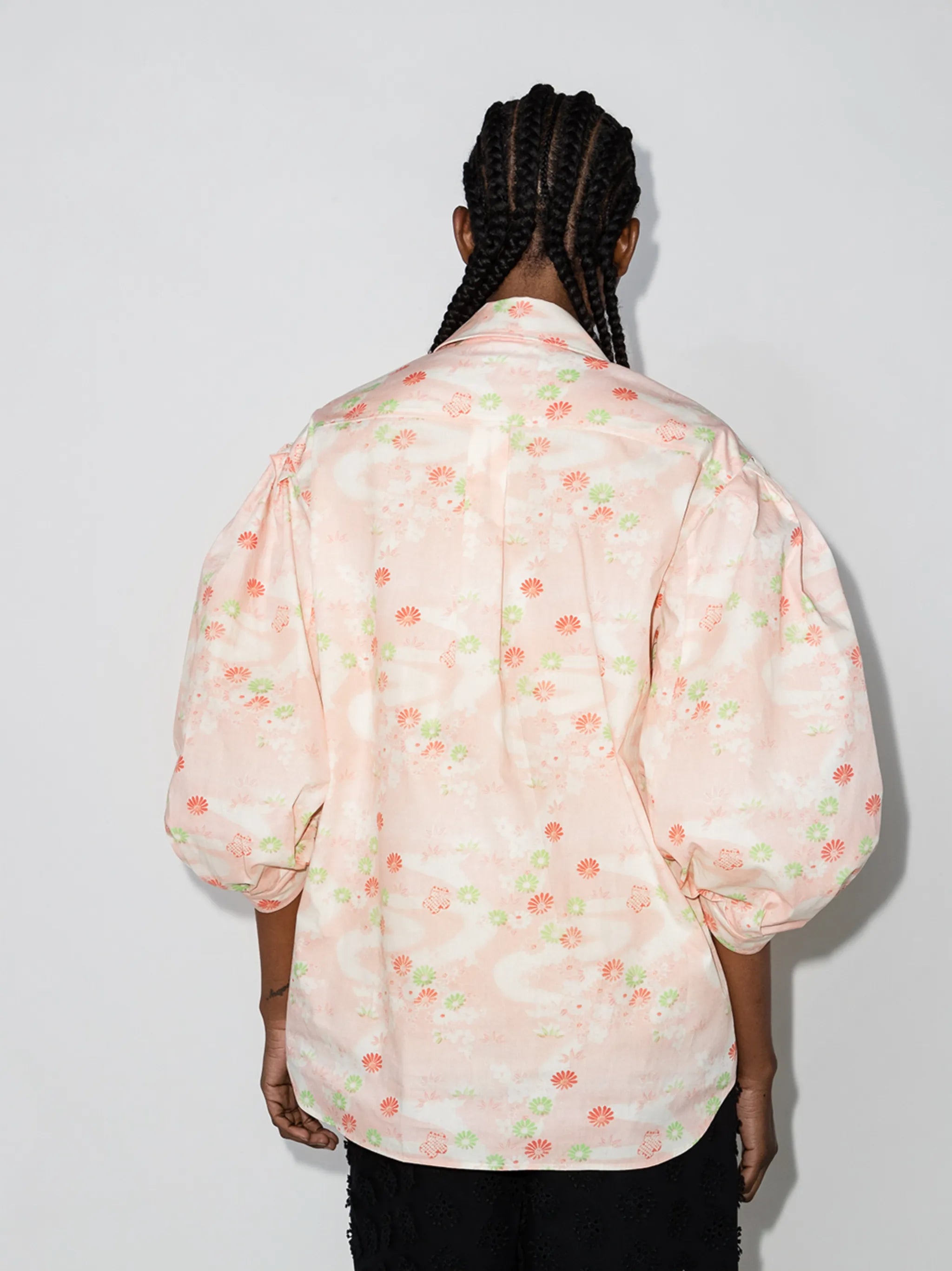 floral-print puff-sleeve blouse