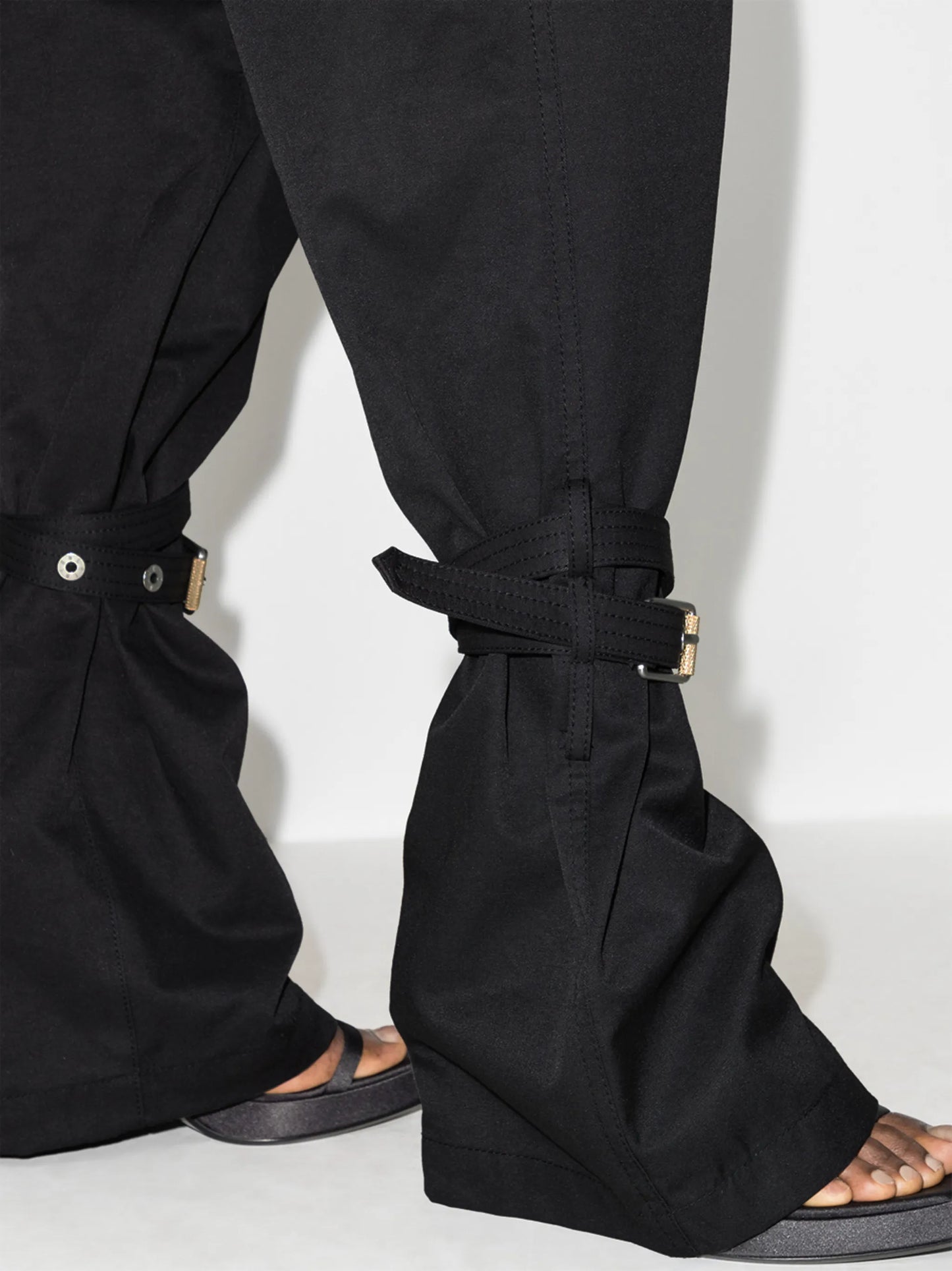 Blouson belted-detail trousers