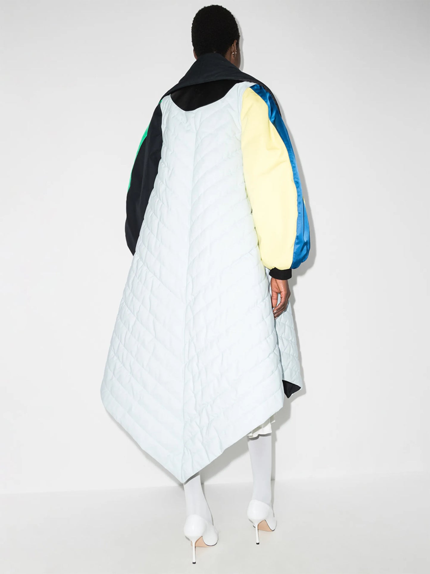 circular-sleeve parka
