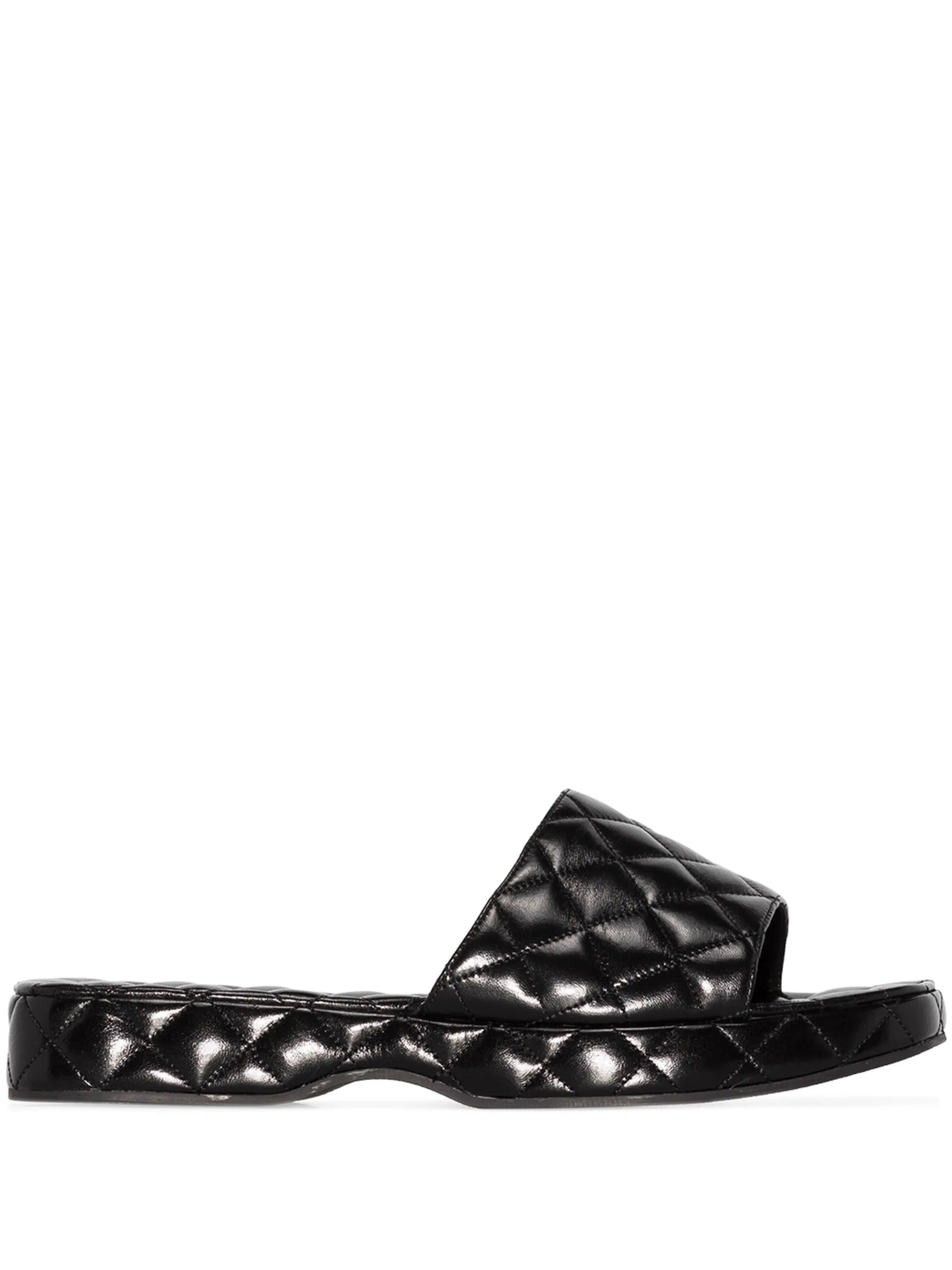Lilo patent leather slides