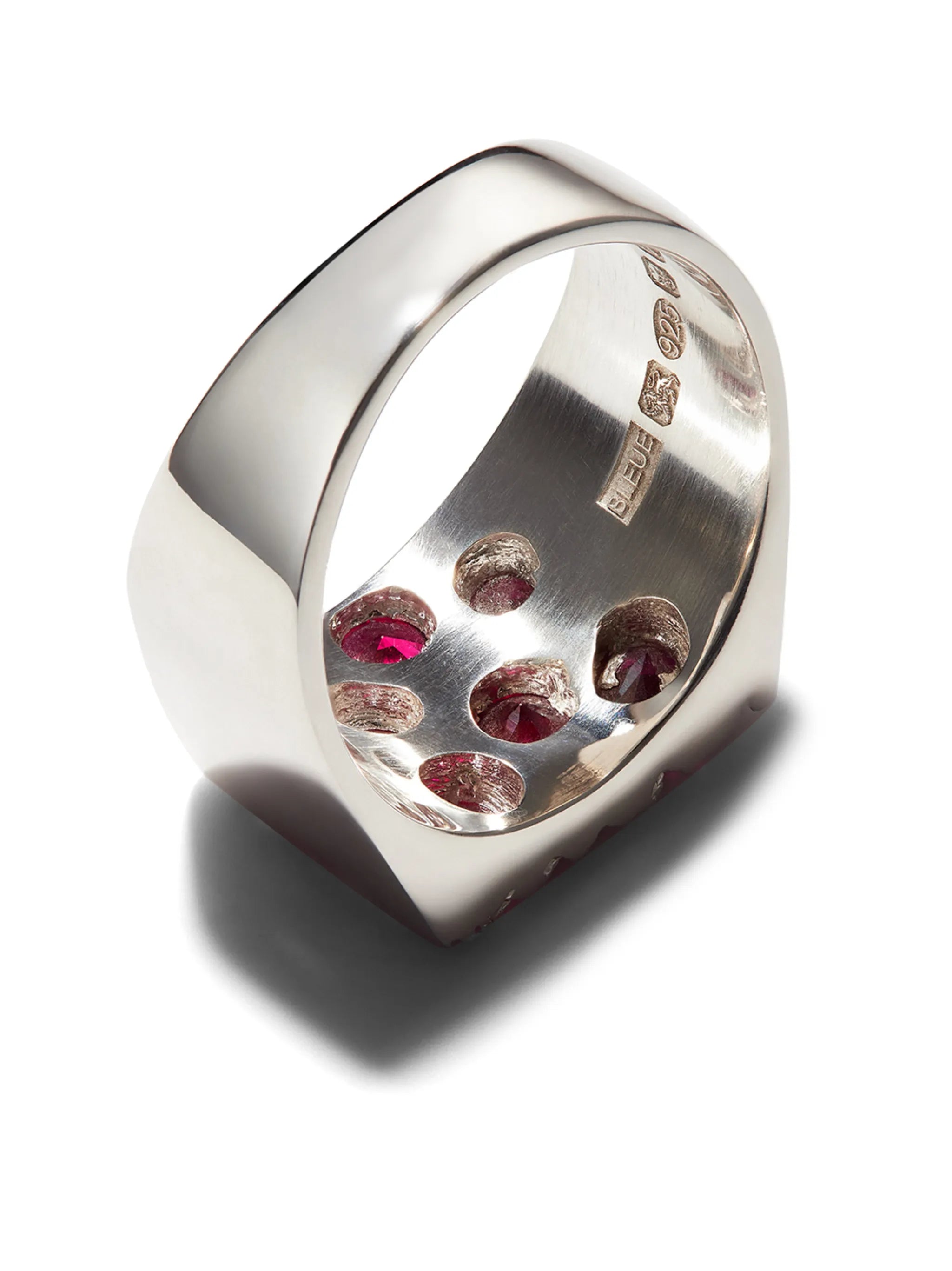 Grand Rose Garden sapphire signet ring