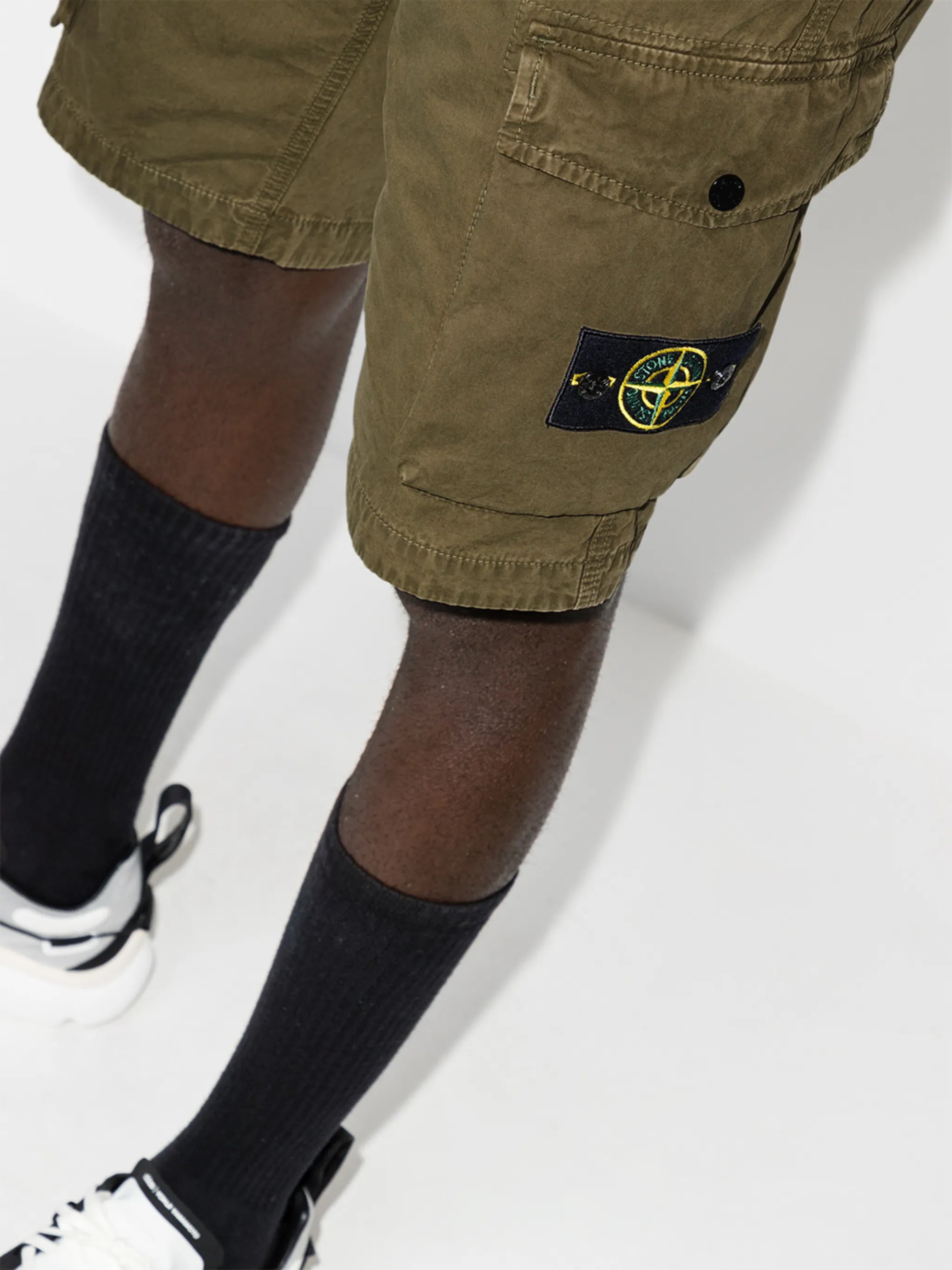 logo patch cargo shorts