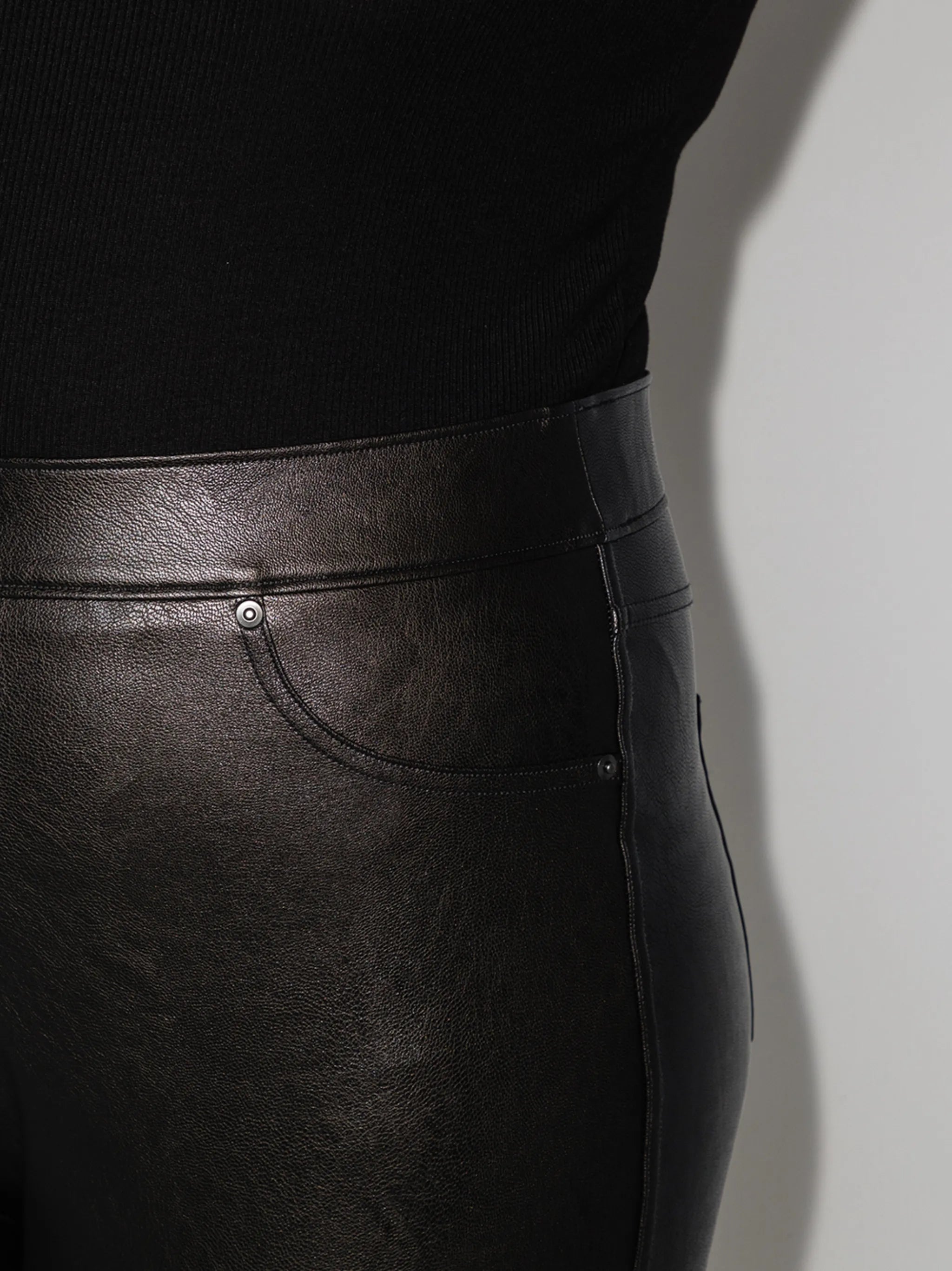 faux leather skinny trousers