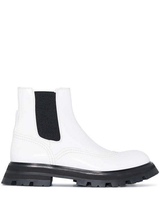 Wander leather Chelsea boots