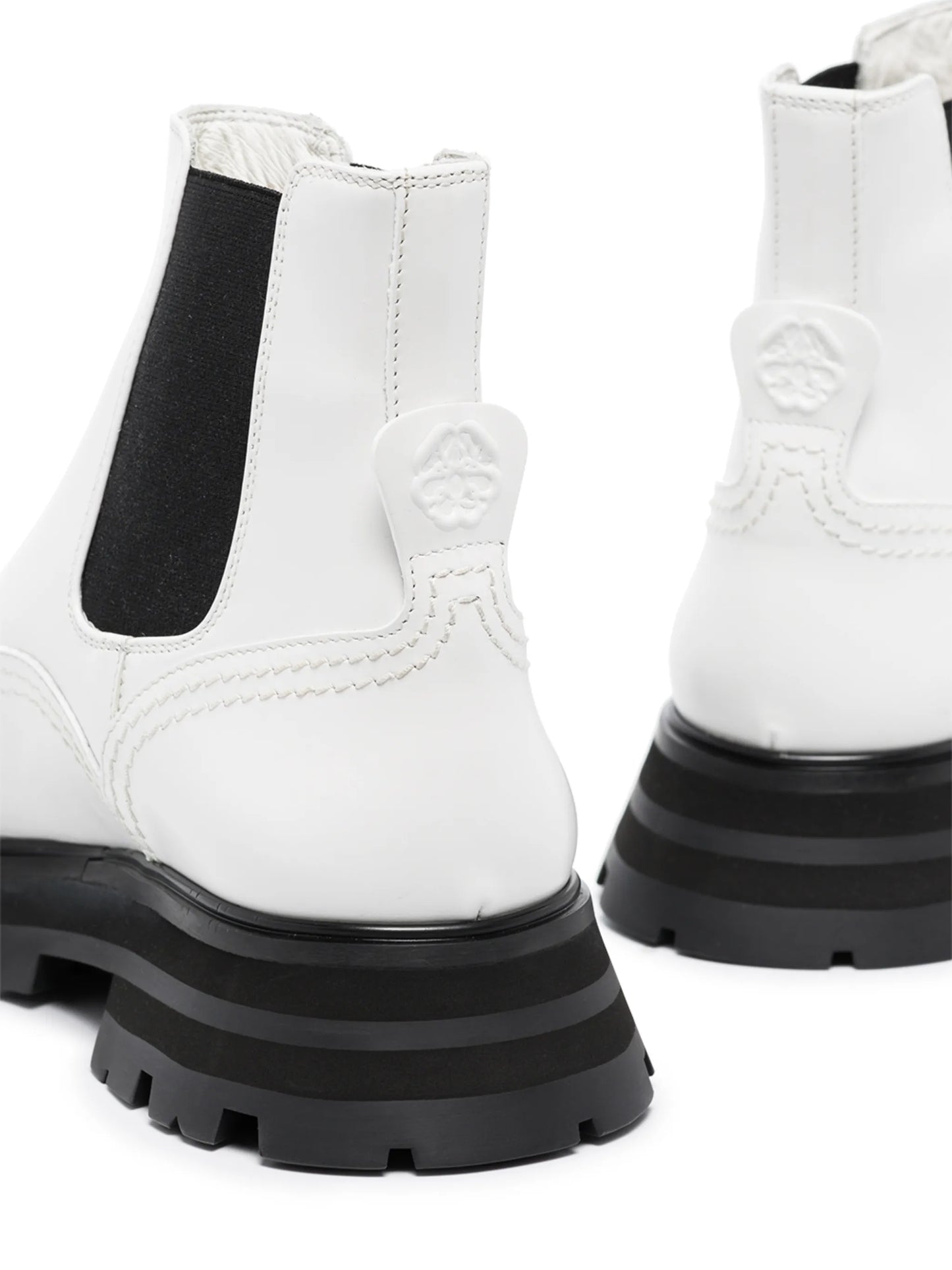 Wander leather Chelsea boots