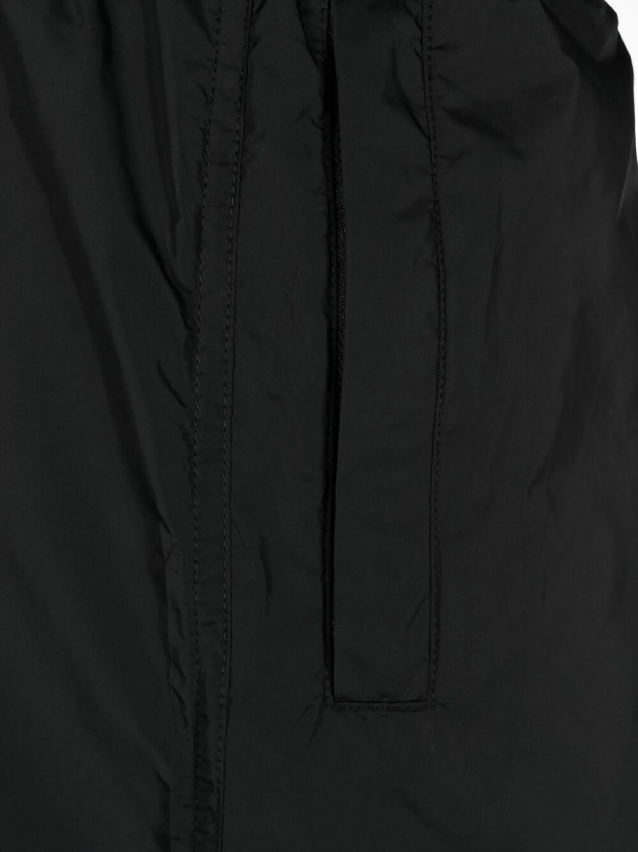elasticated-waistband shorts