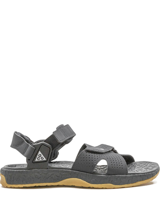 ACG Air Deschutz sandals