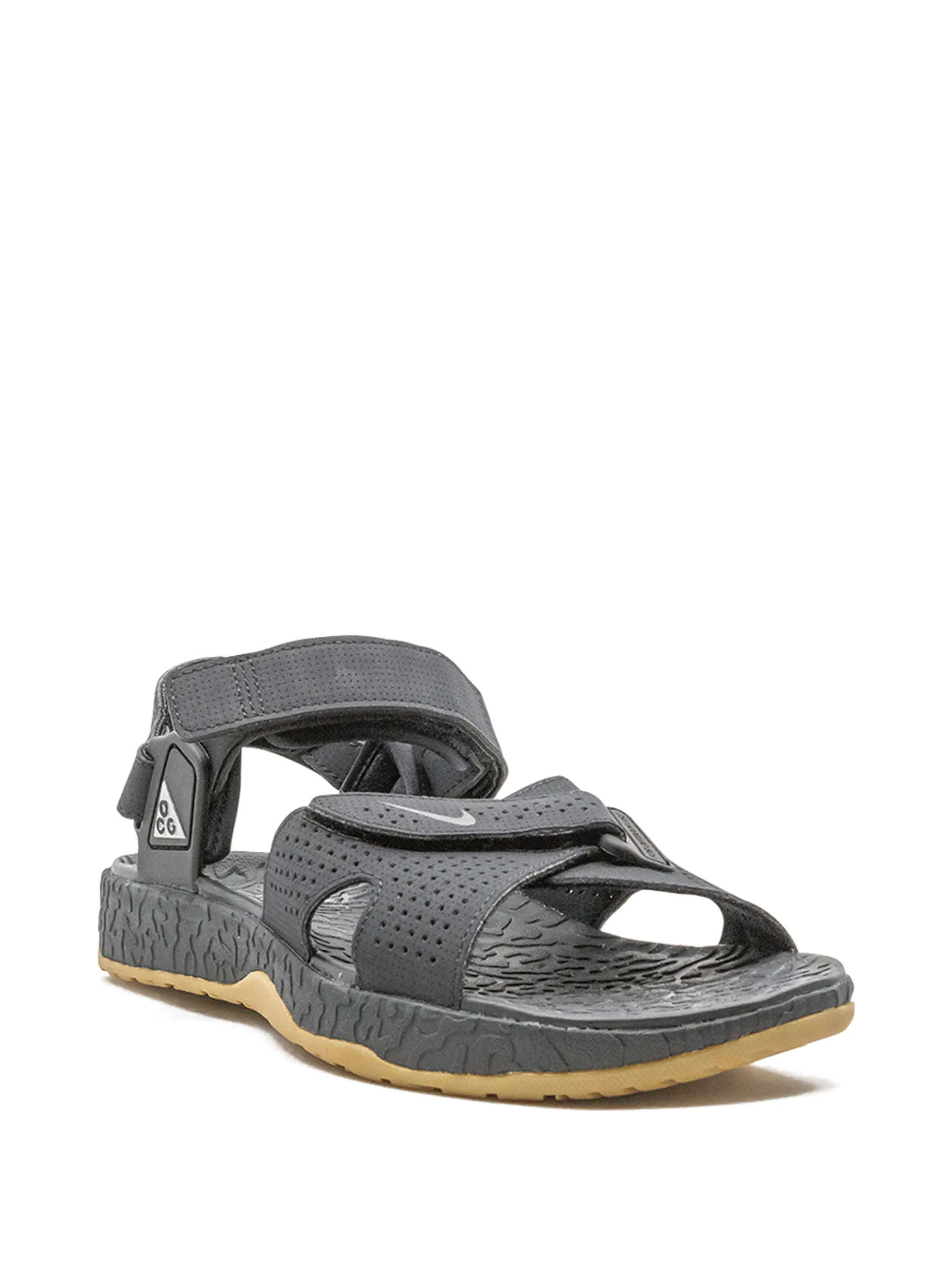 ACG Air Deschutz sandals