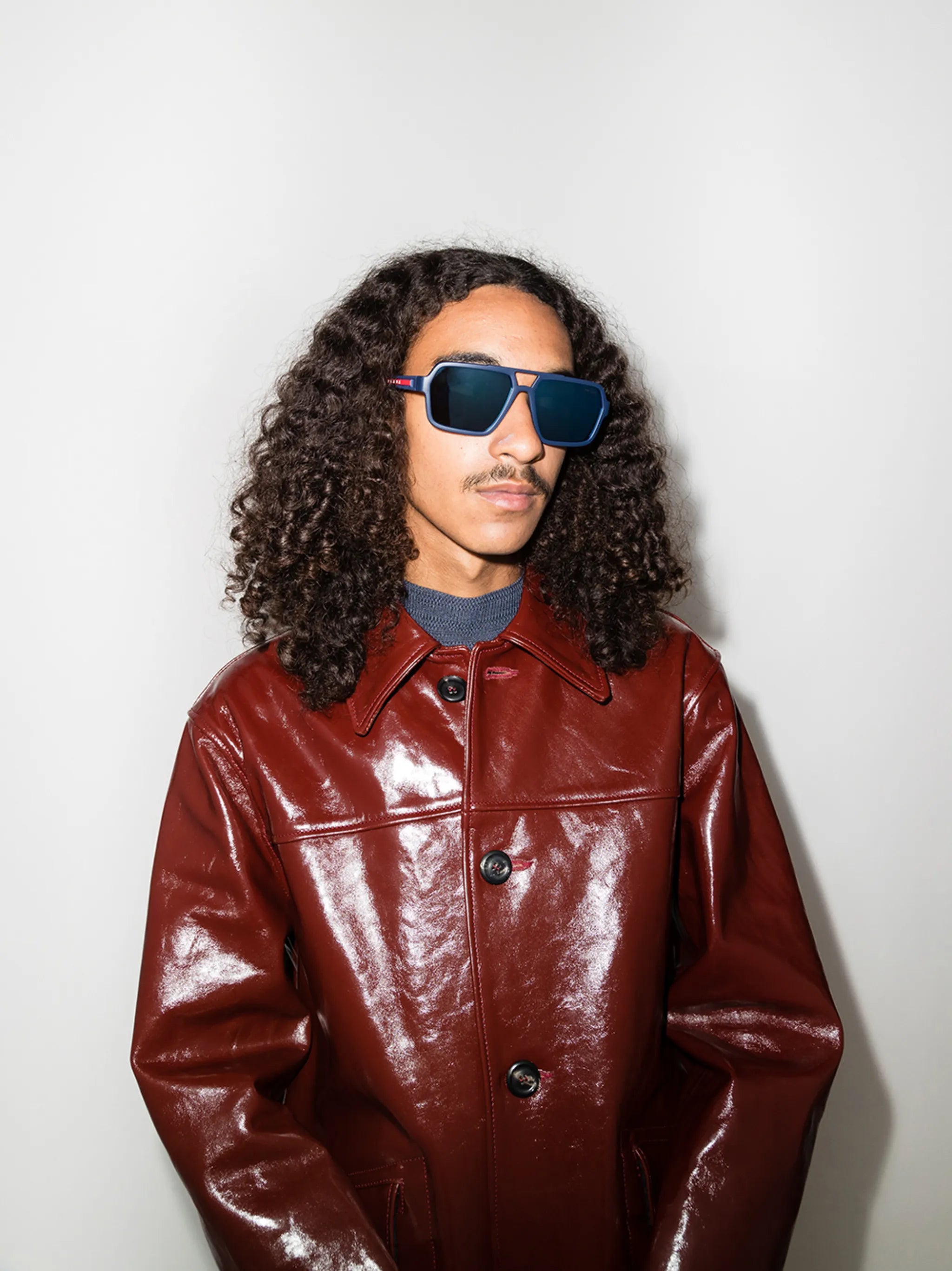 pilot-frame sunglasses