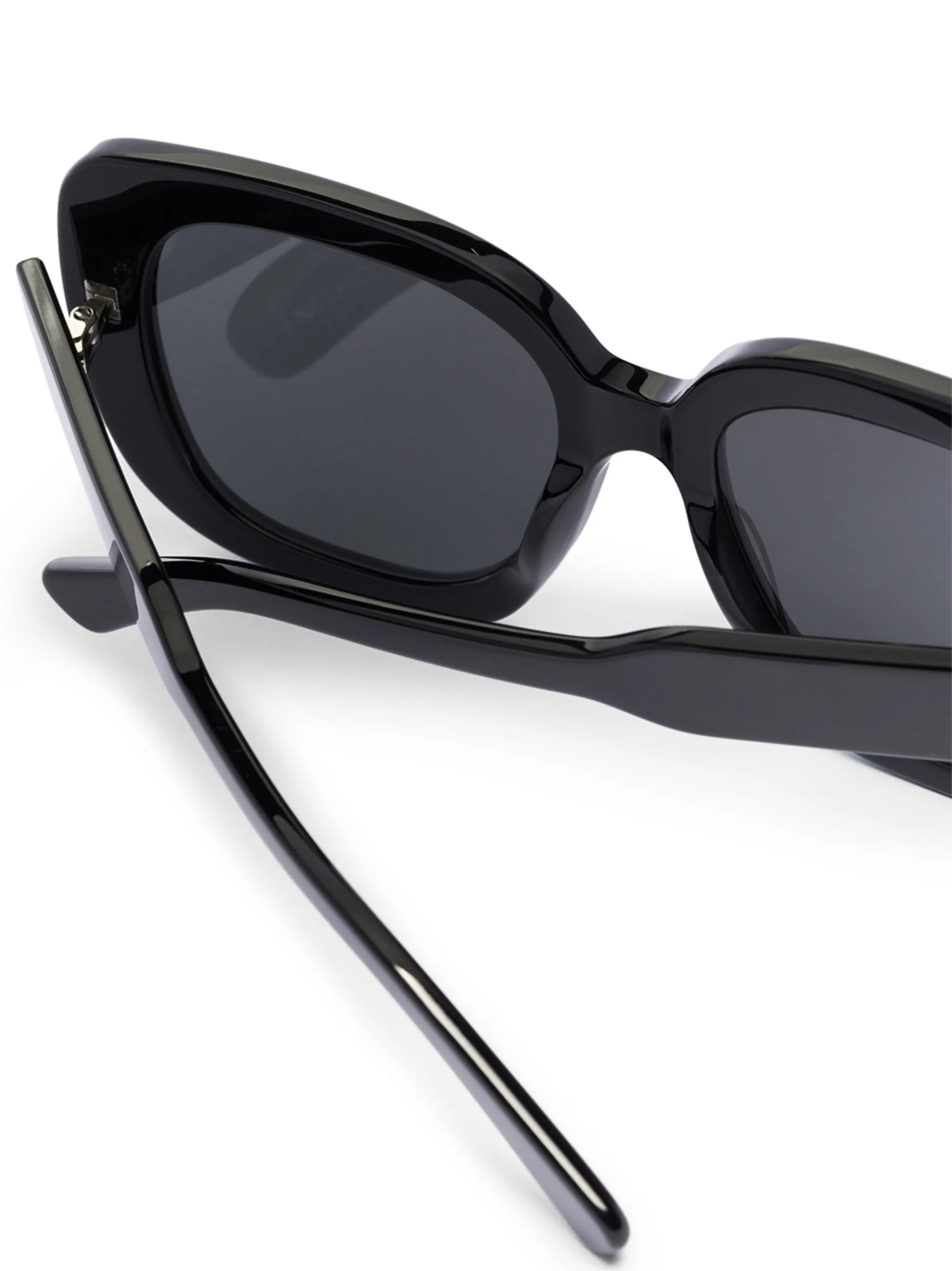 oversize-frame sunglasses