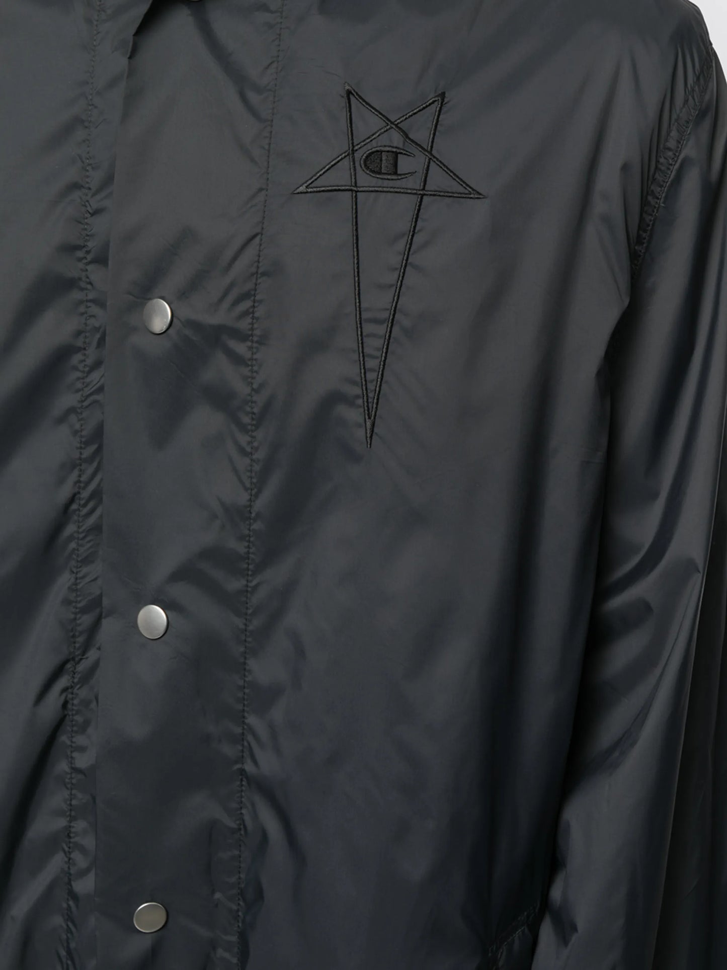 logo-embroidered hooded parka