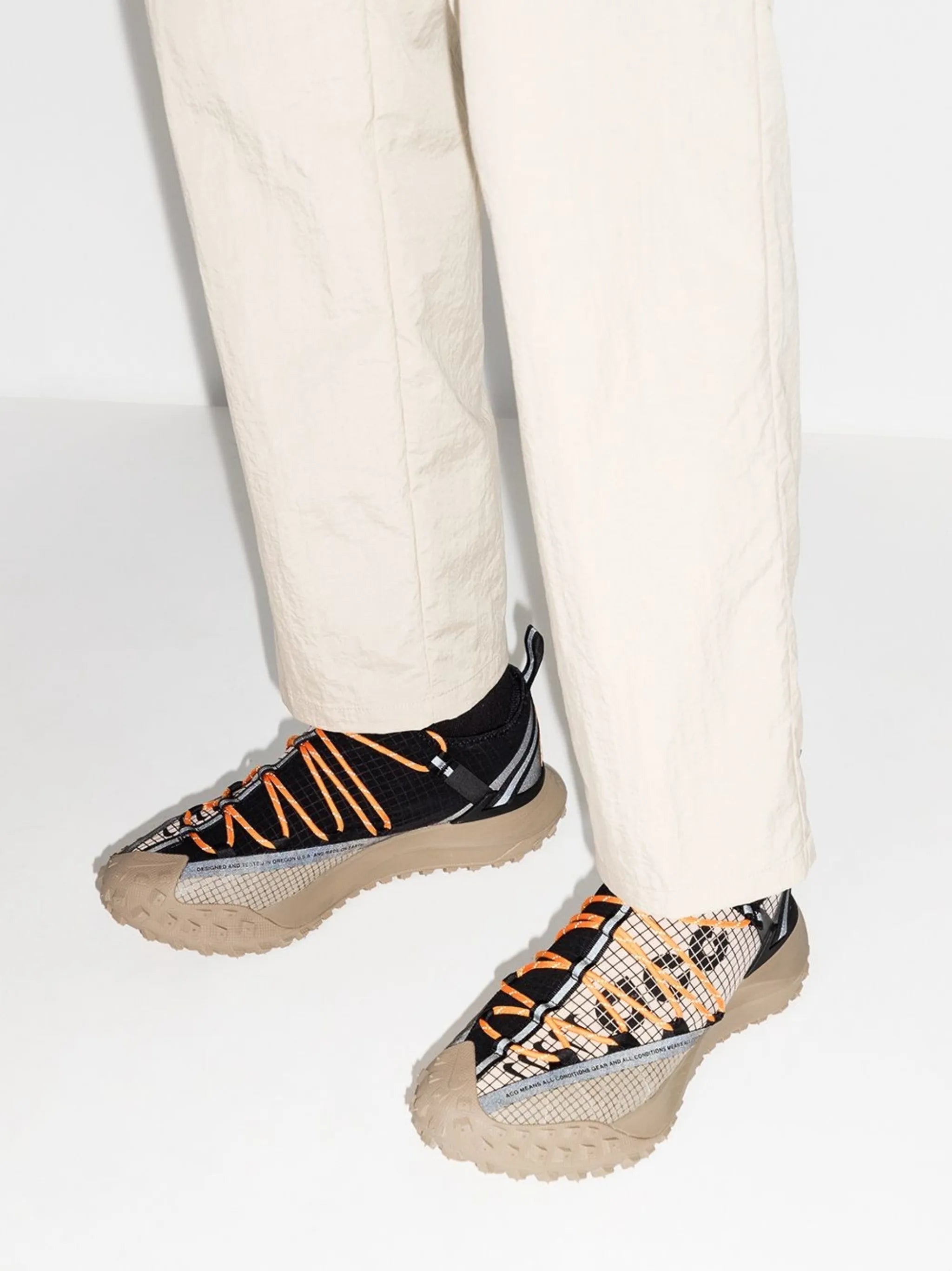 ACG Mountain Fly Low 