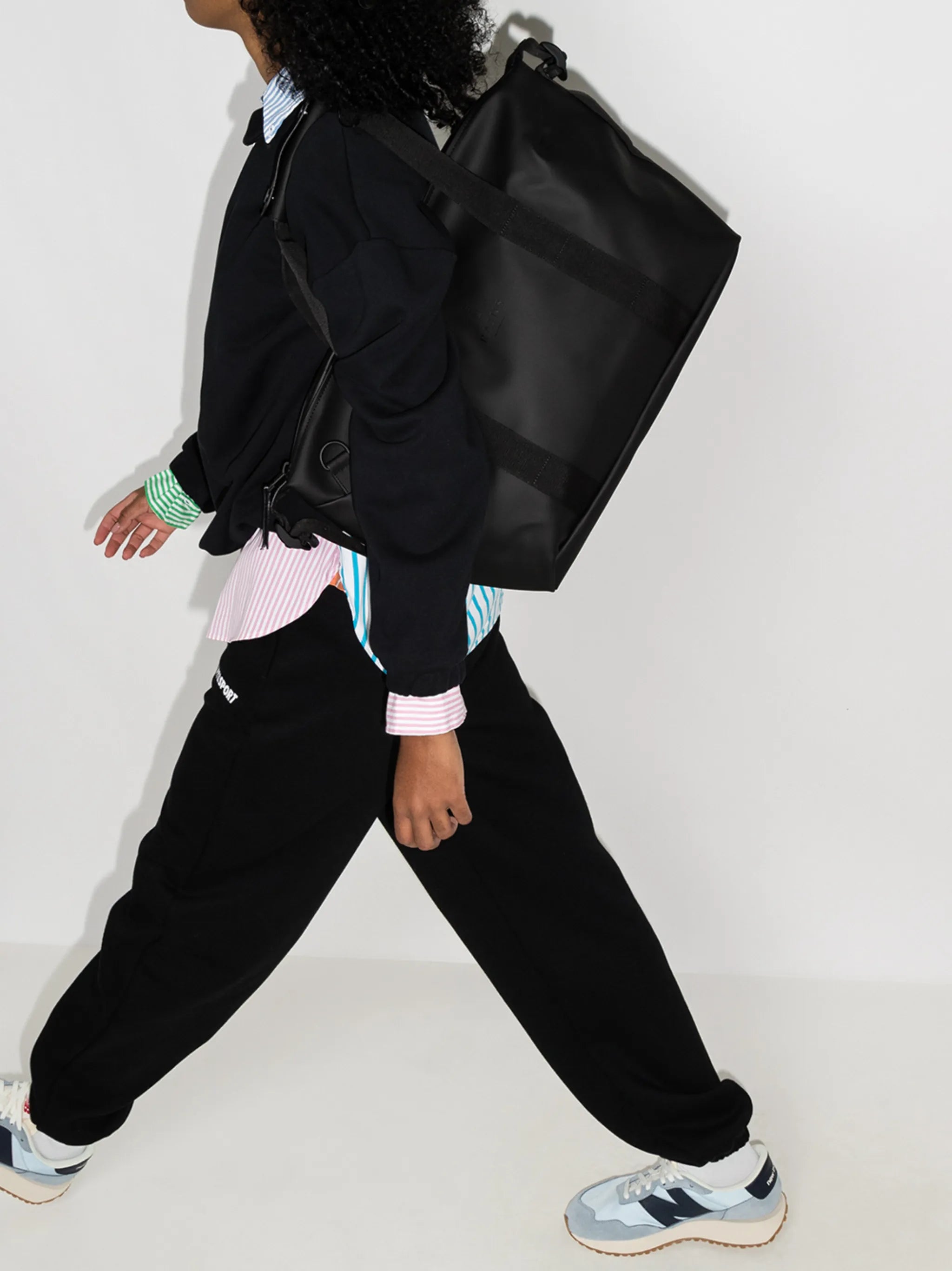 Weekend shoulder bag