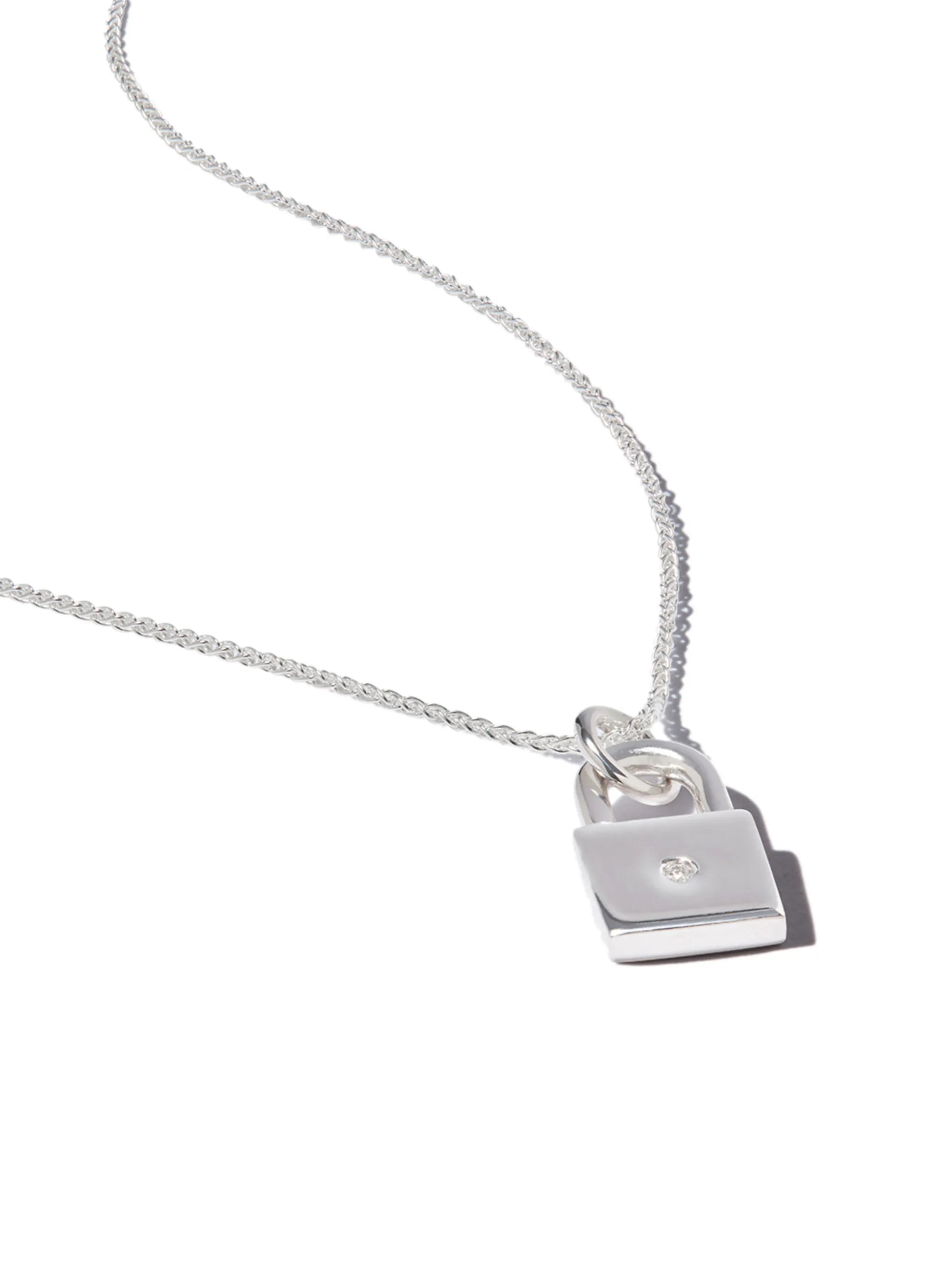 Padlock pendant necklace