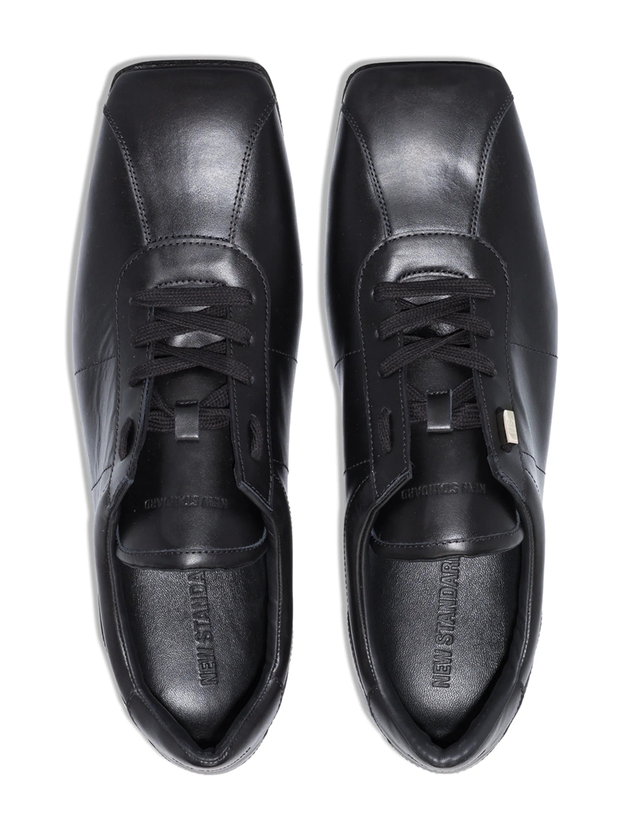 Change lace-up sneakers