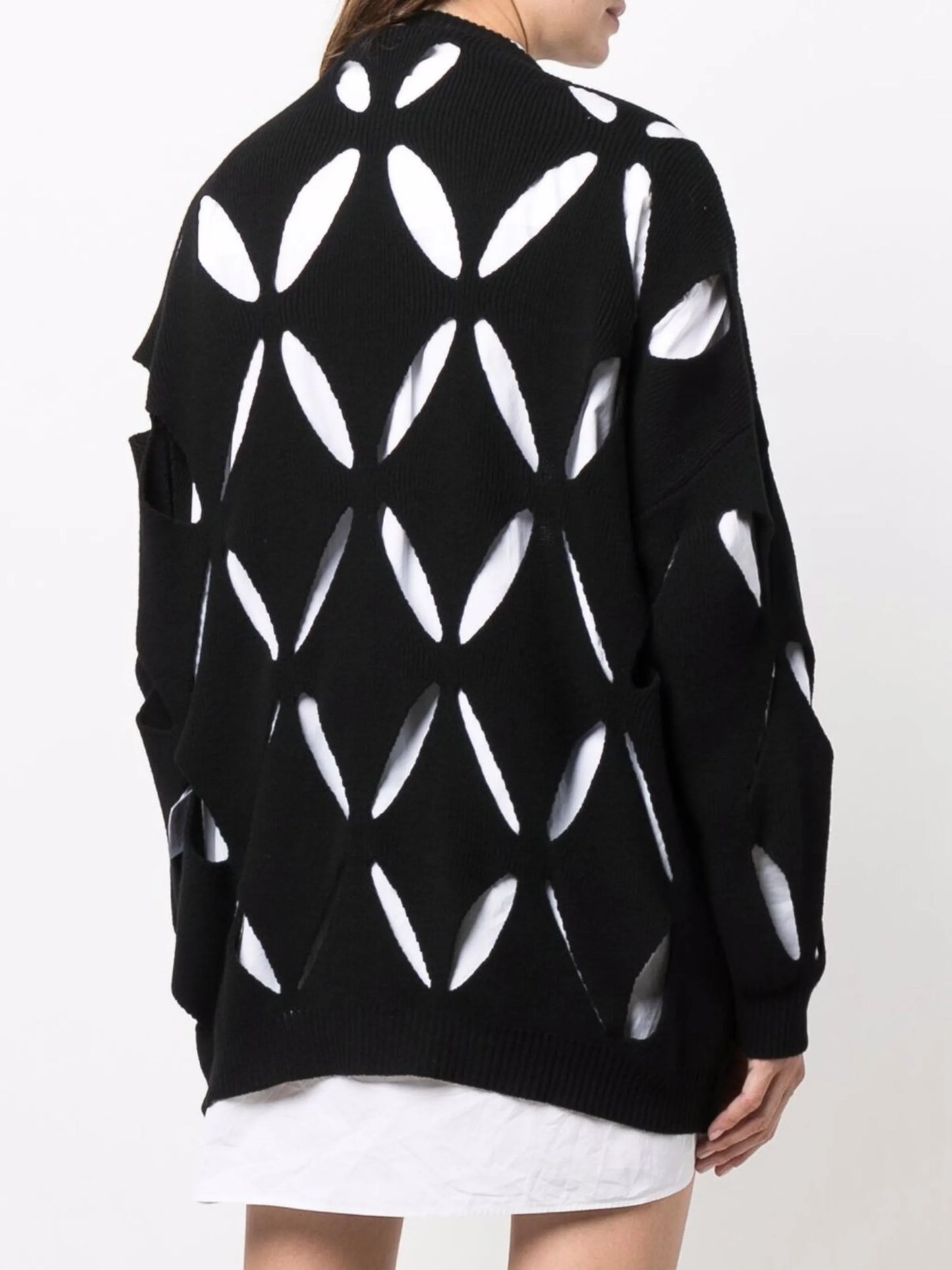 V cut-out long-sleeve knitted jumper