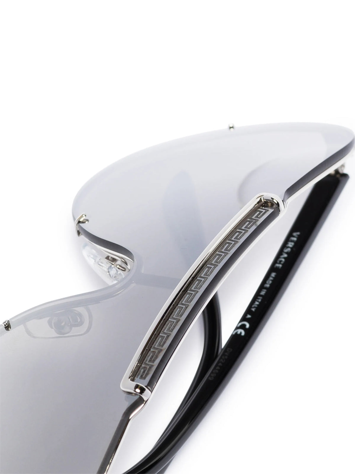 pilot-frame sunglasses