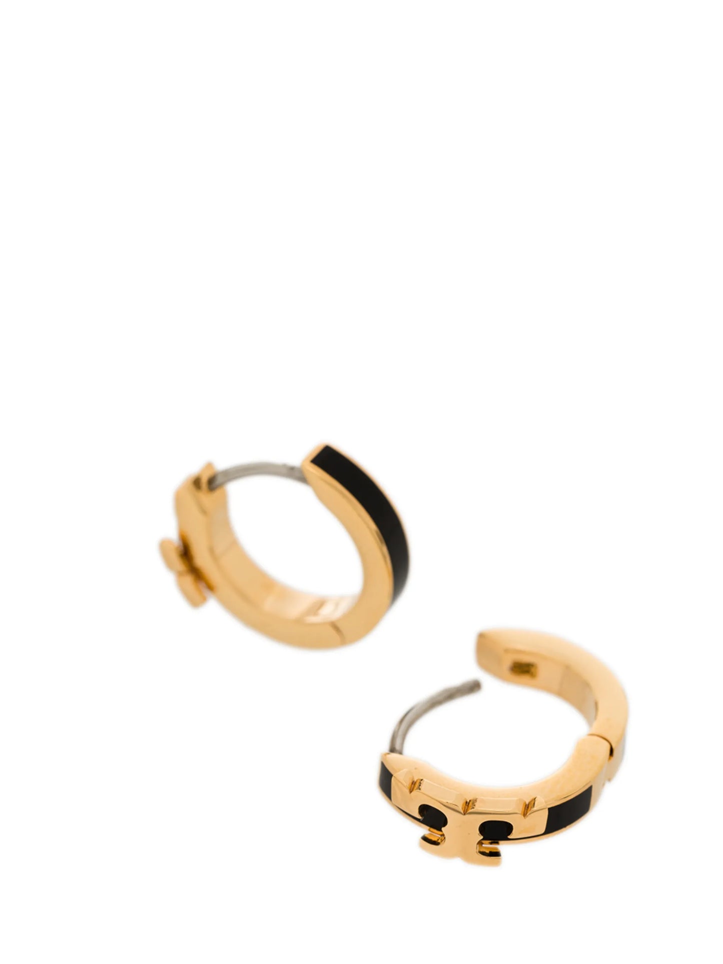 Serif-T enamel huggie earrings