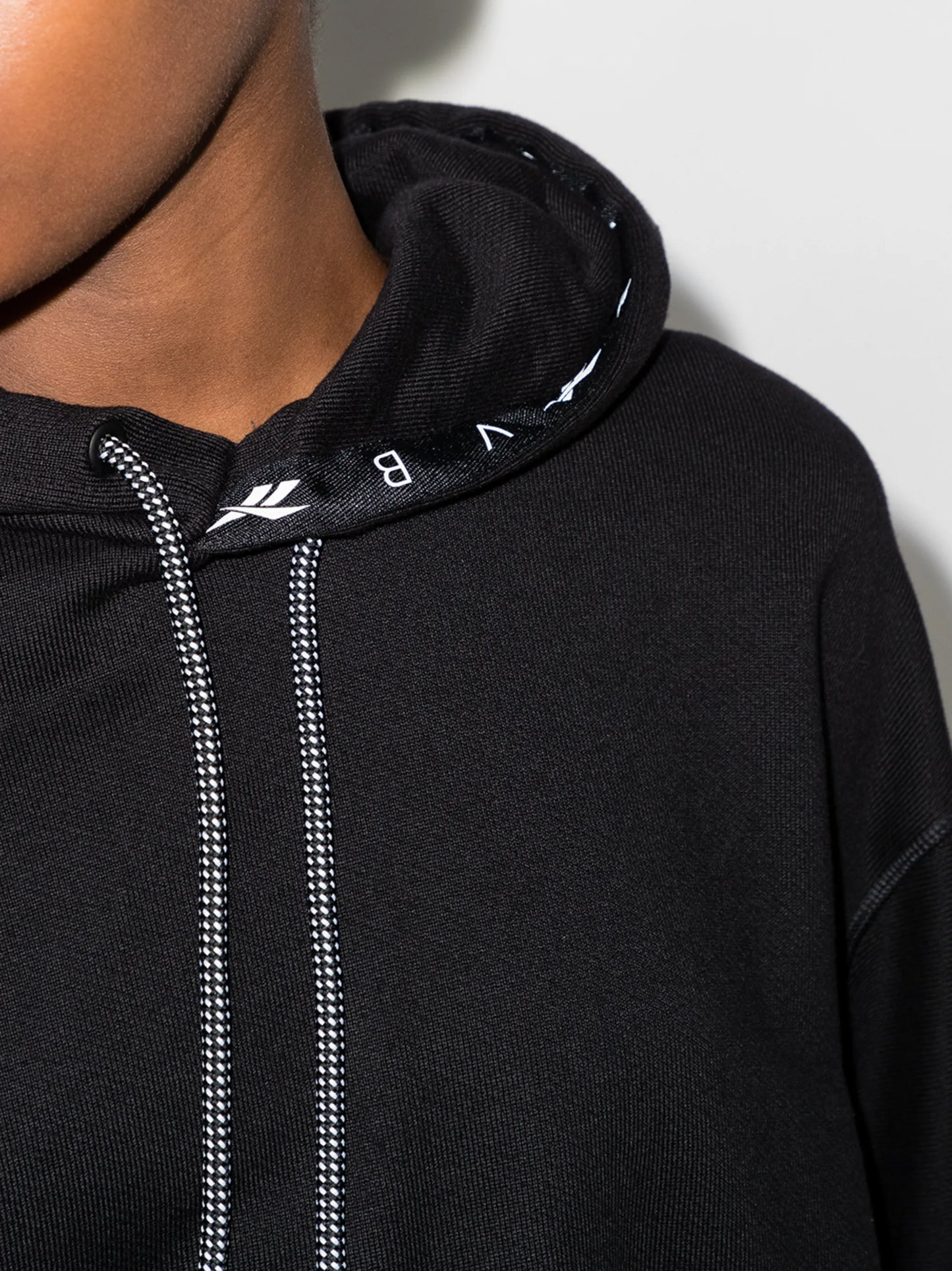 cropped logo print hoodie