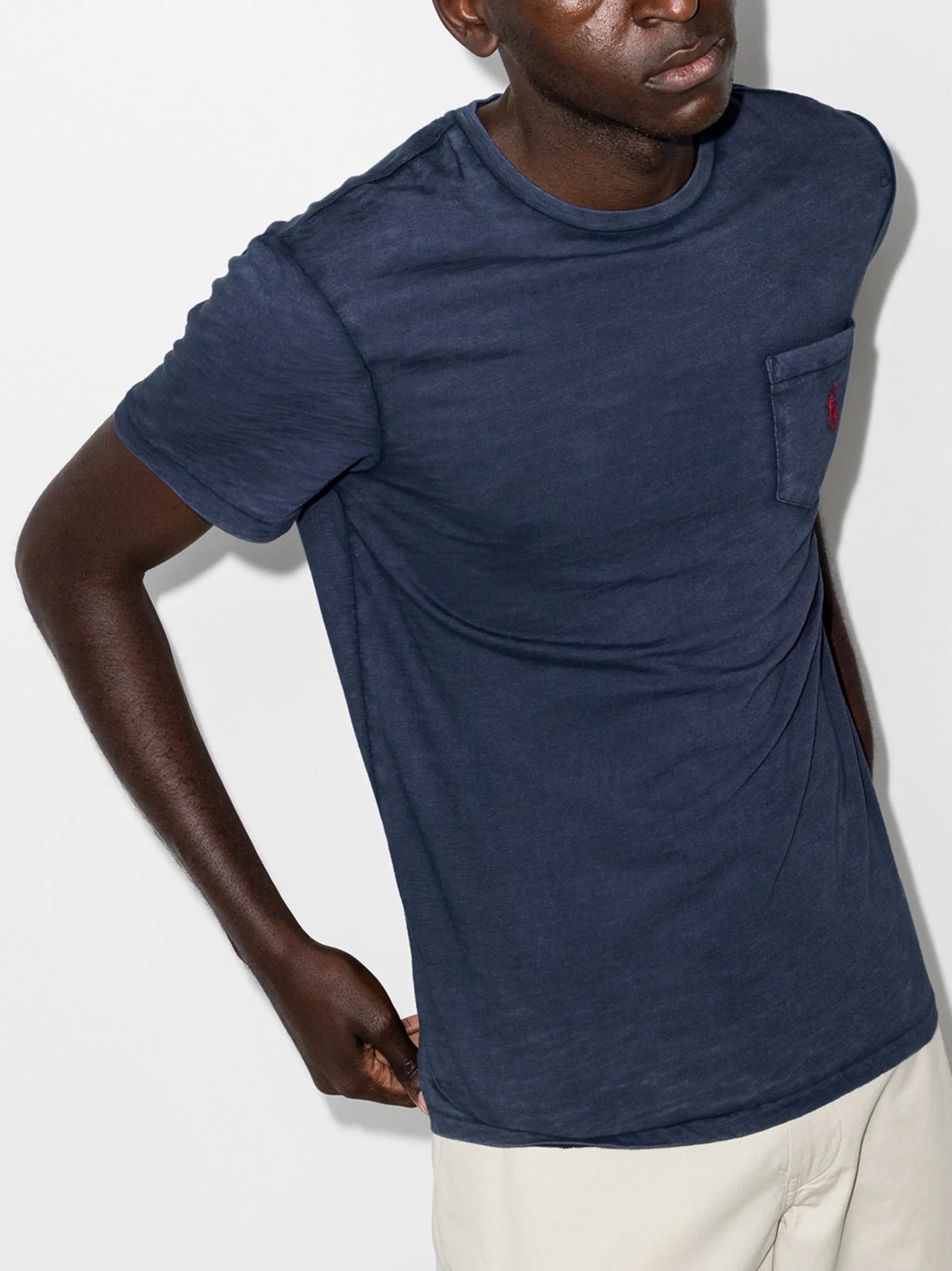 logo-embroidered T-shirt