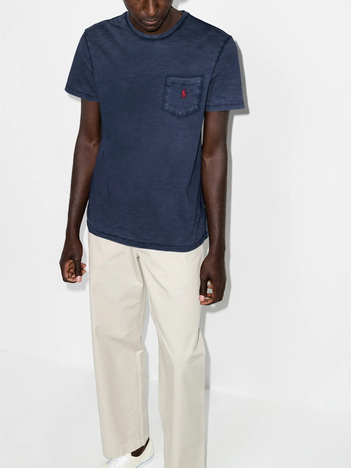 logo-embroidered T-shirt