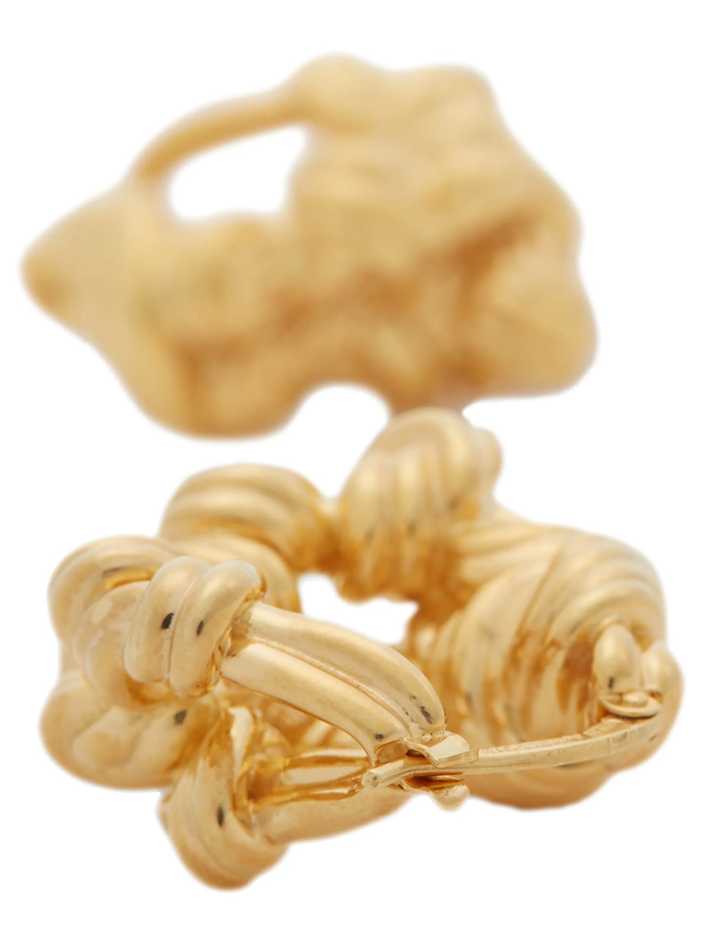 Knot hoop earrings