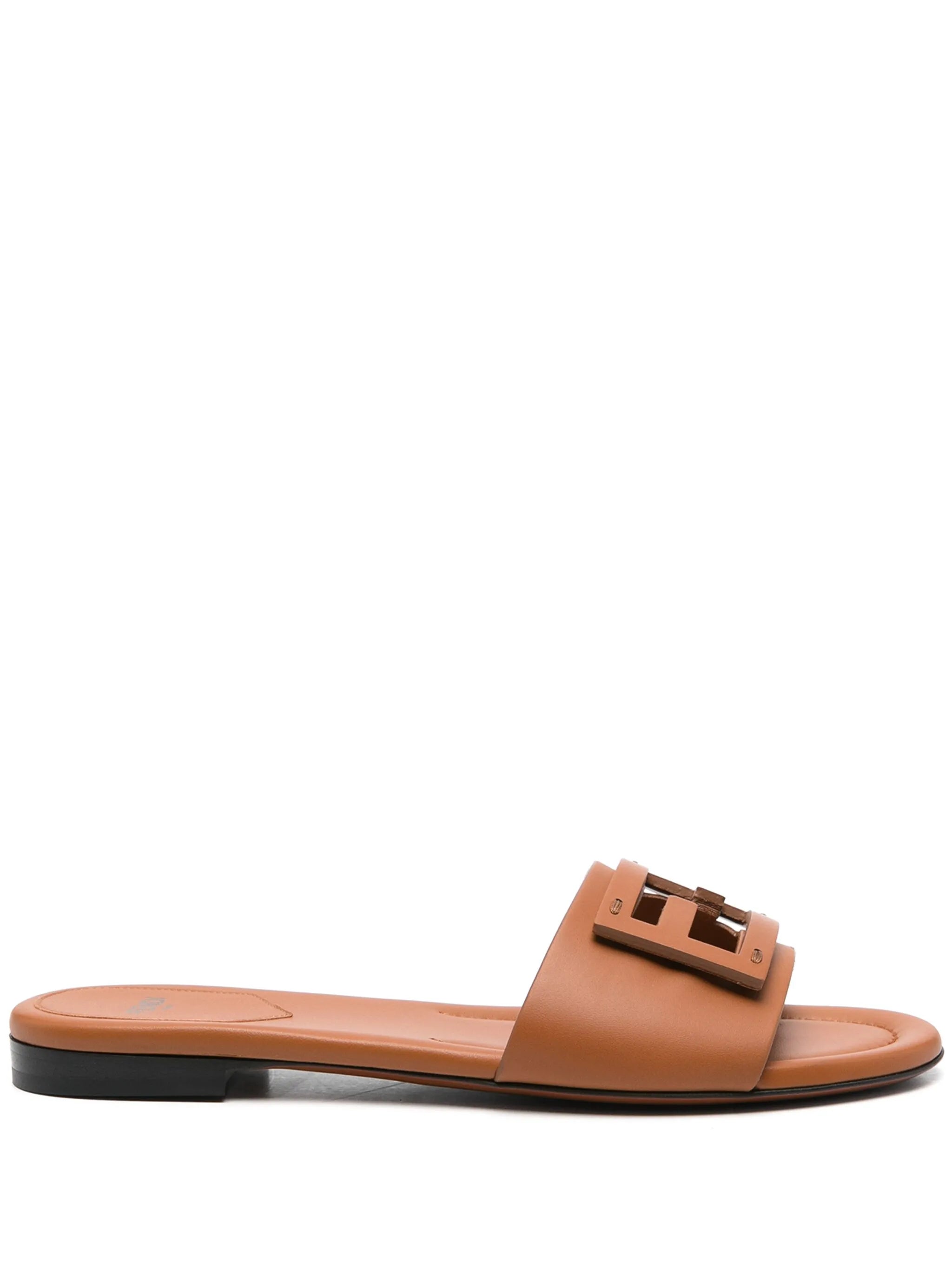 Baguette leather slides