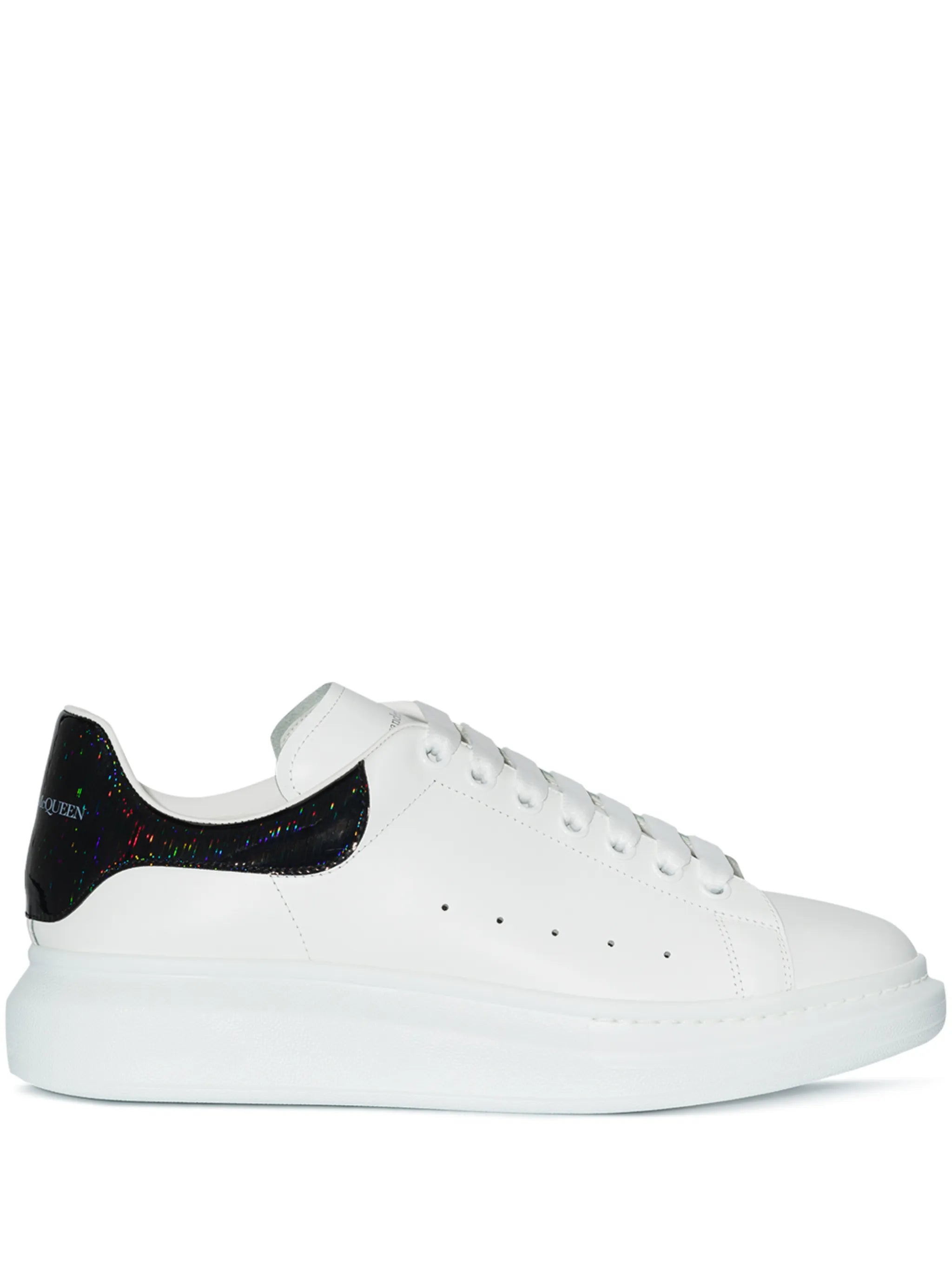 Oversized low-top sneakers
