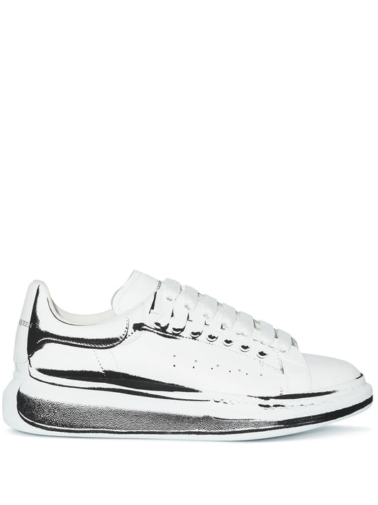Oversized trompe-l'œil sneakers