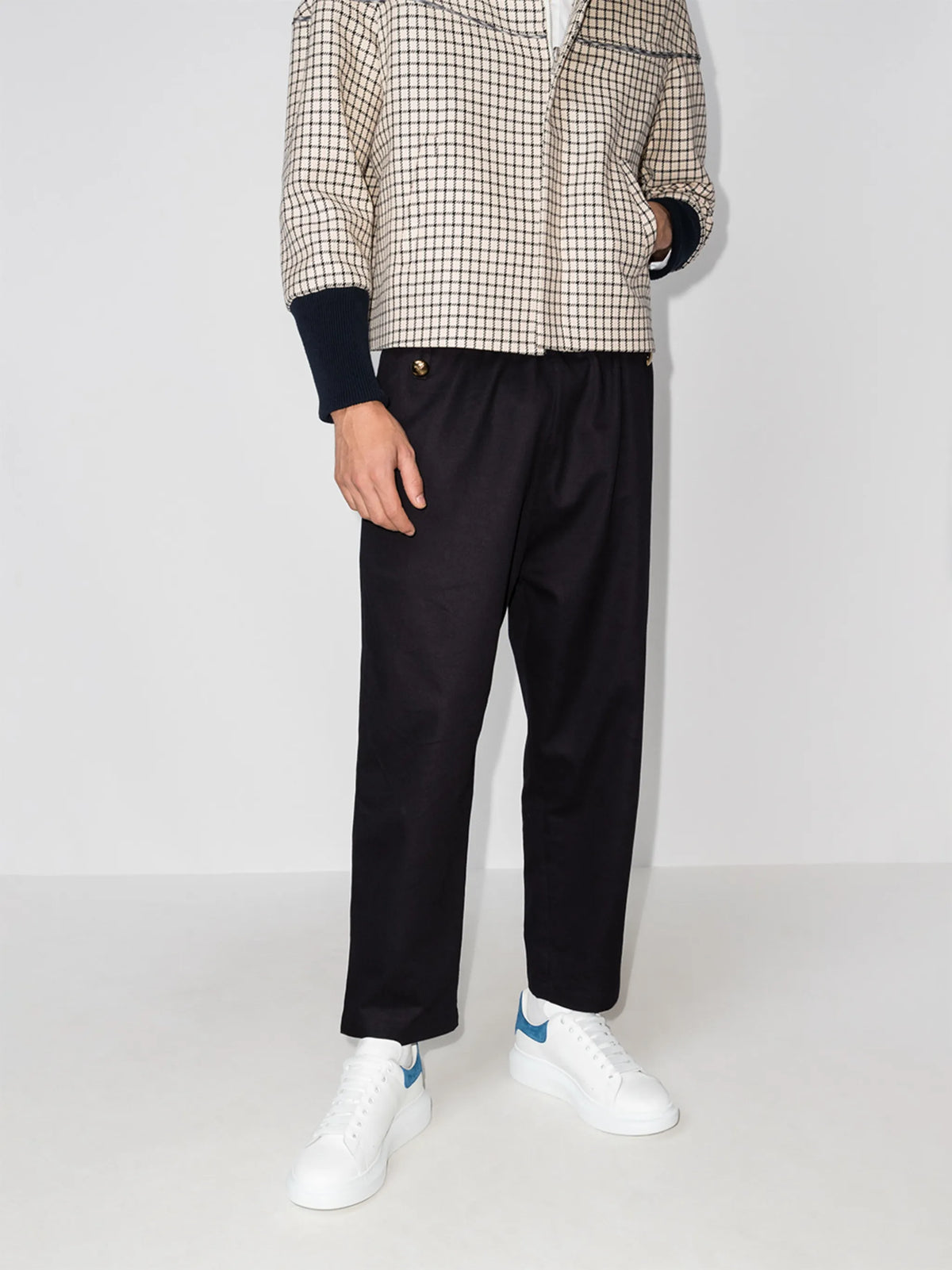 Oversized low-top sneakers