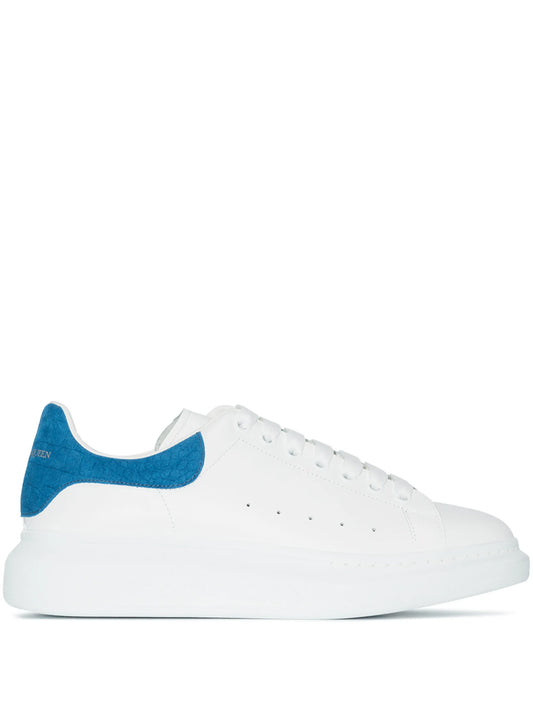 Oversized low-top sneakers