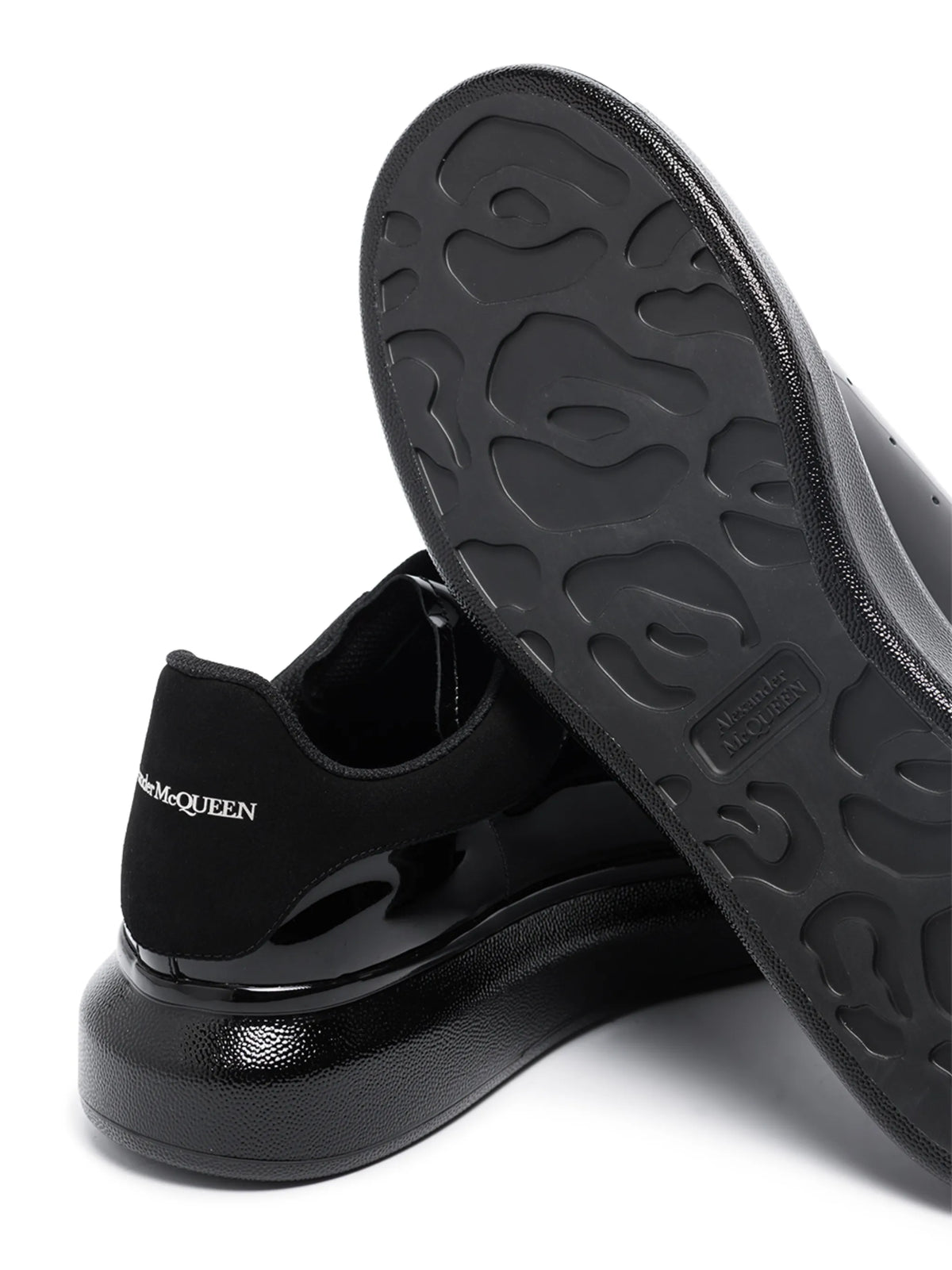 Oversized low-top sneakers