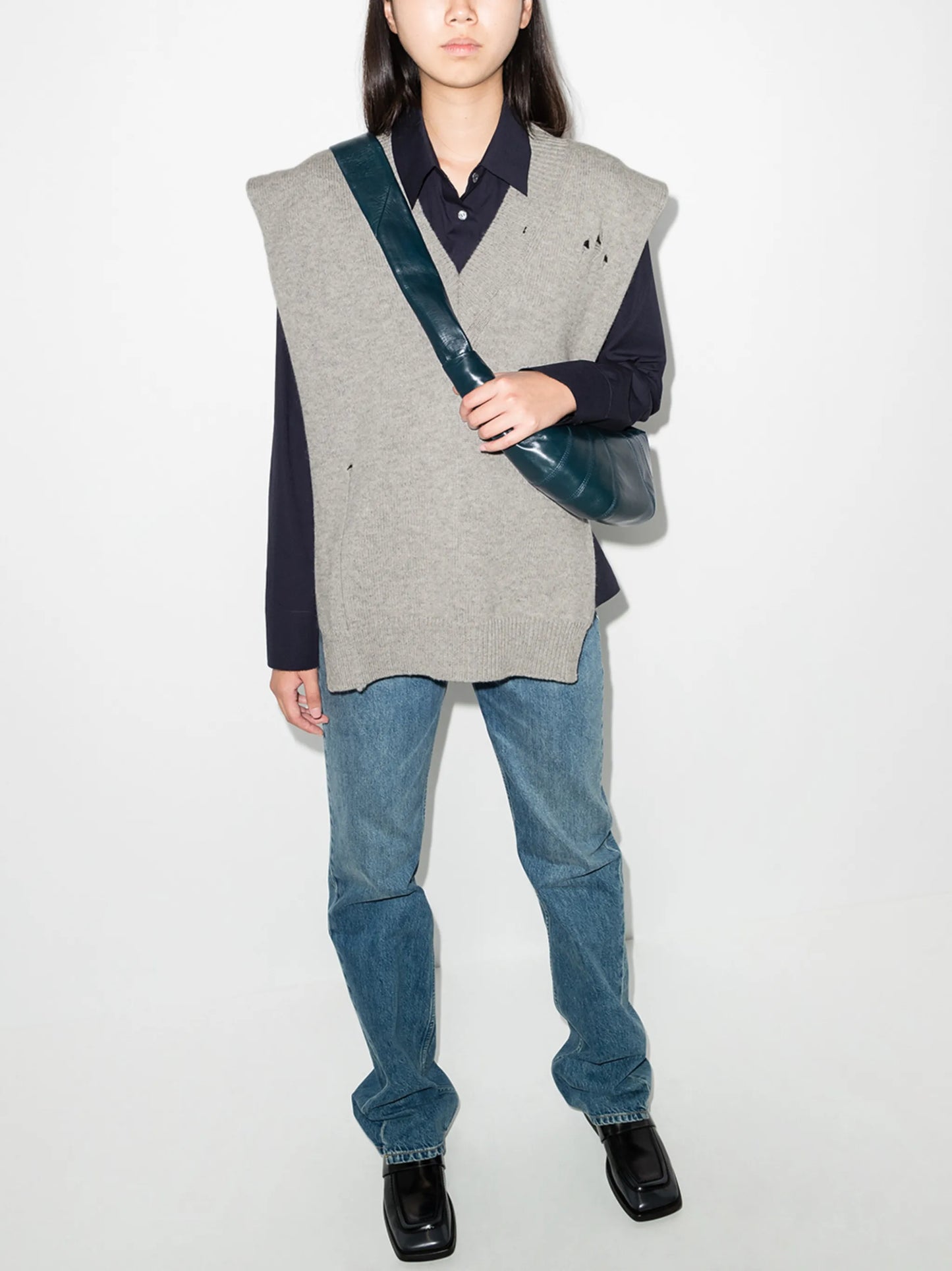 ripped V-neck knitted vest