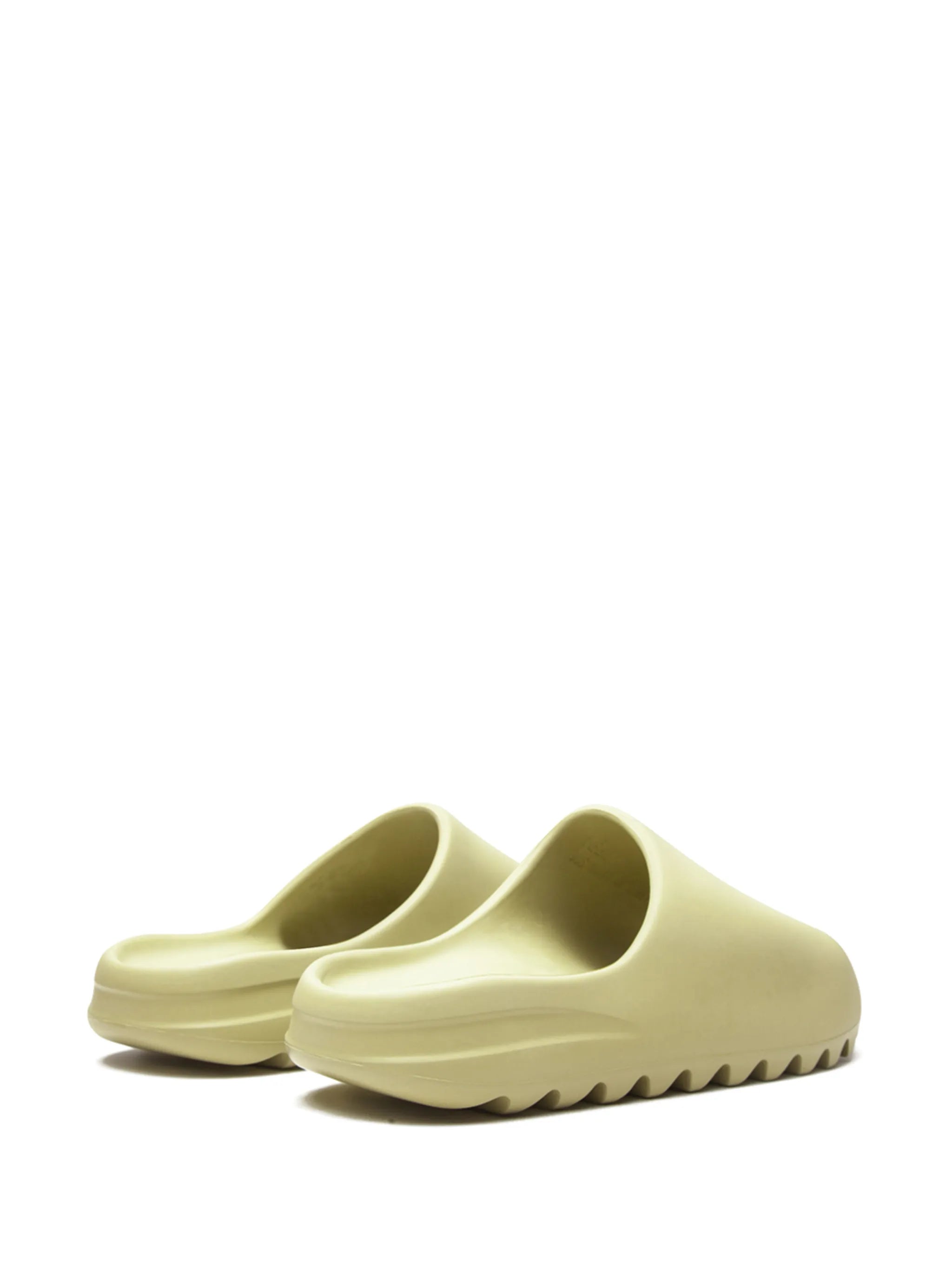 YEEZY 