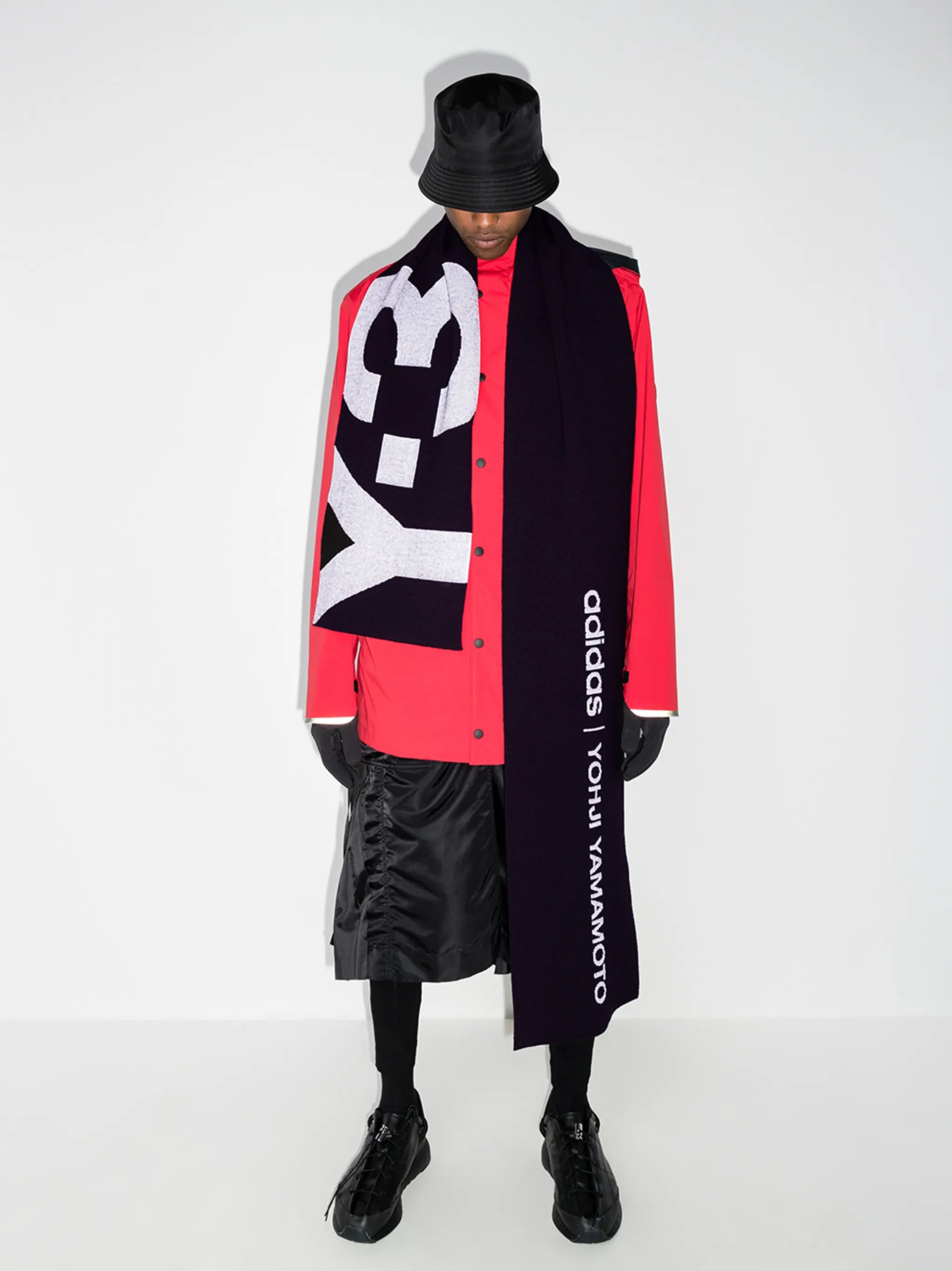 Classic Logo knitted scarf