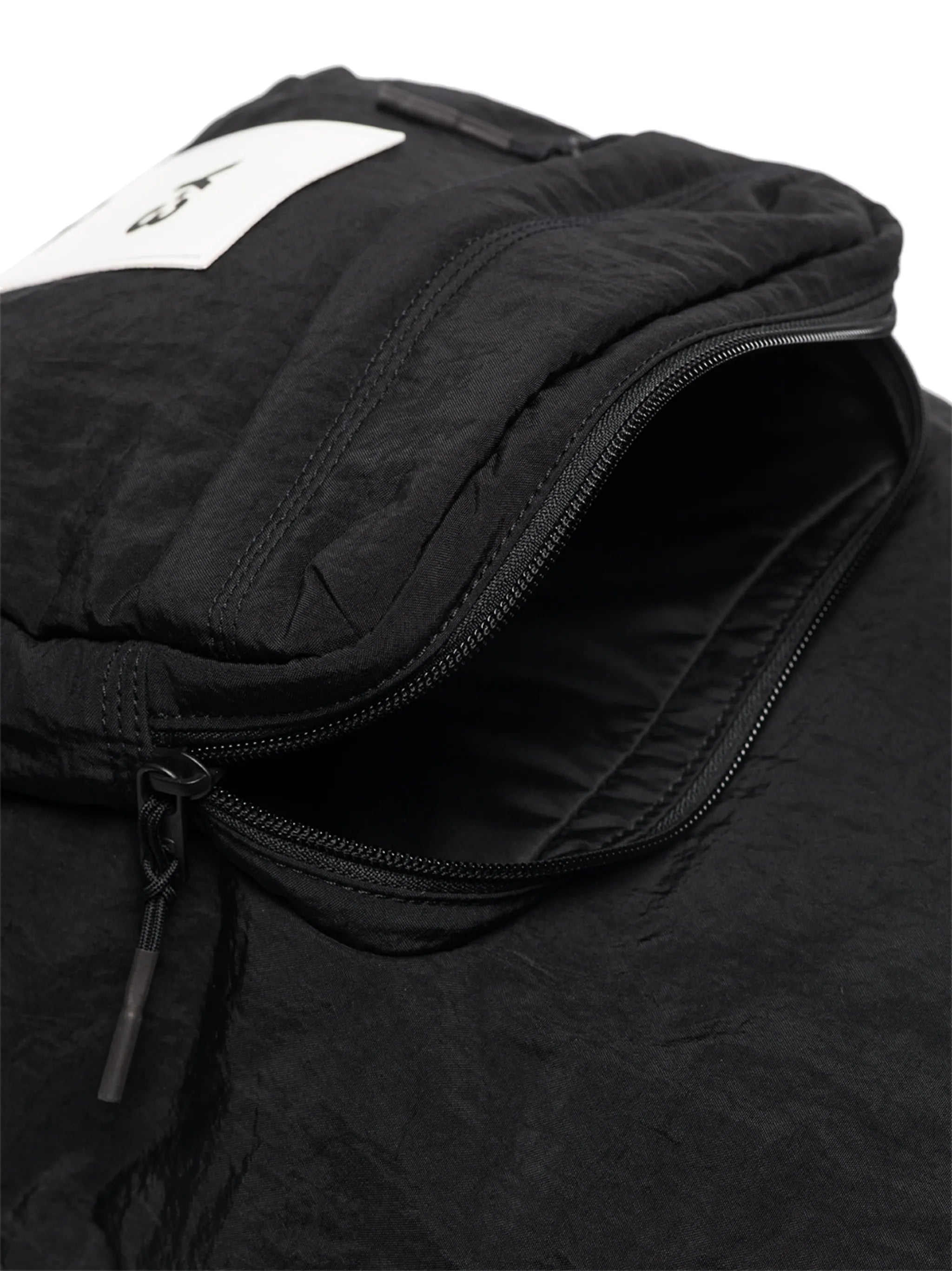 logo-patch backpack