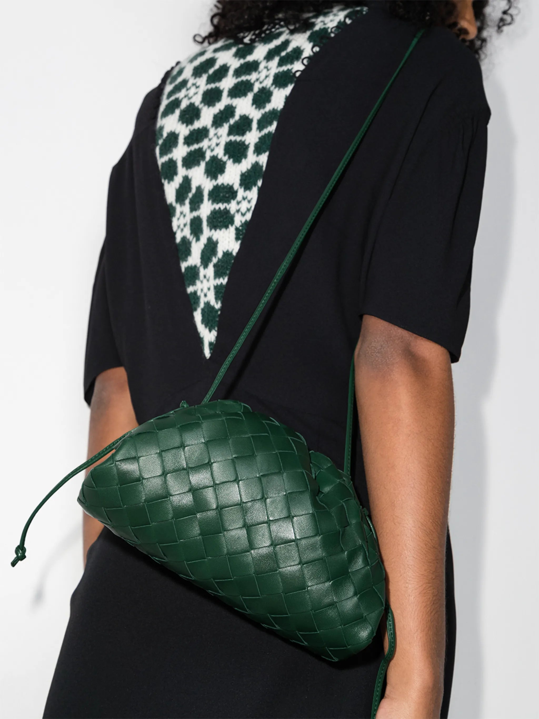 The Pouch Intrecciato bag