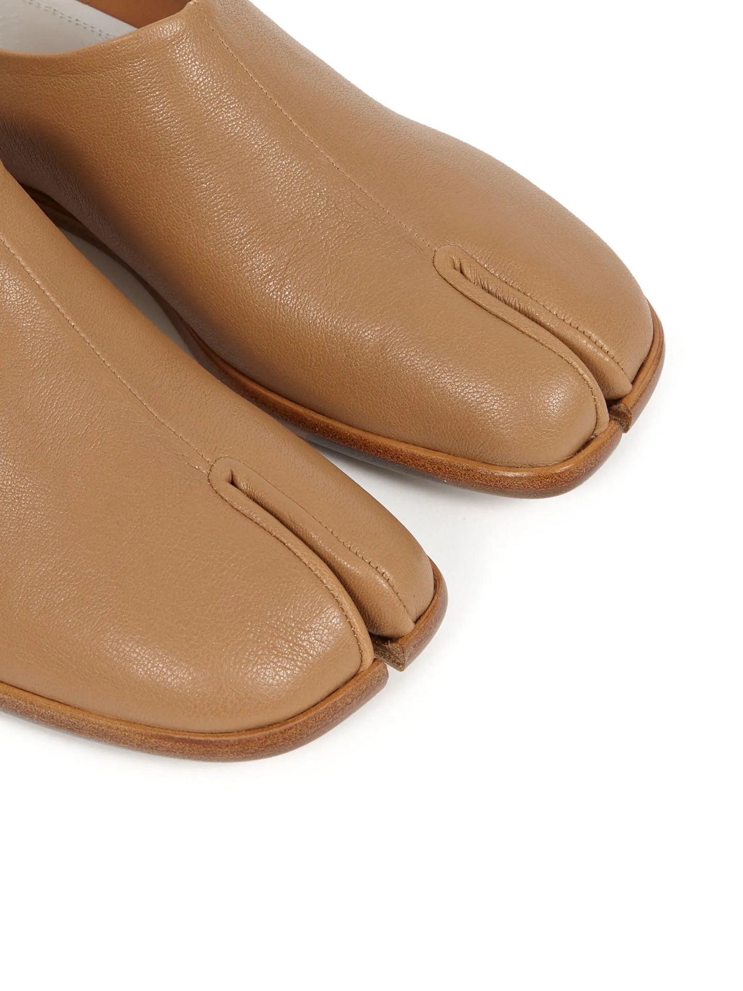 Tabi leather babouche shoes