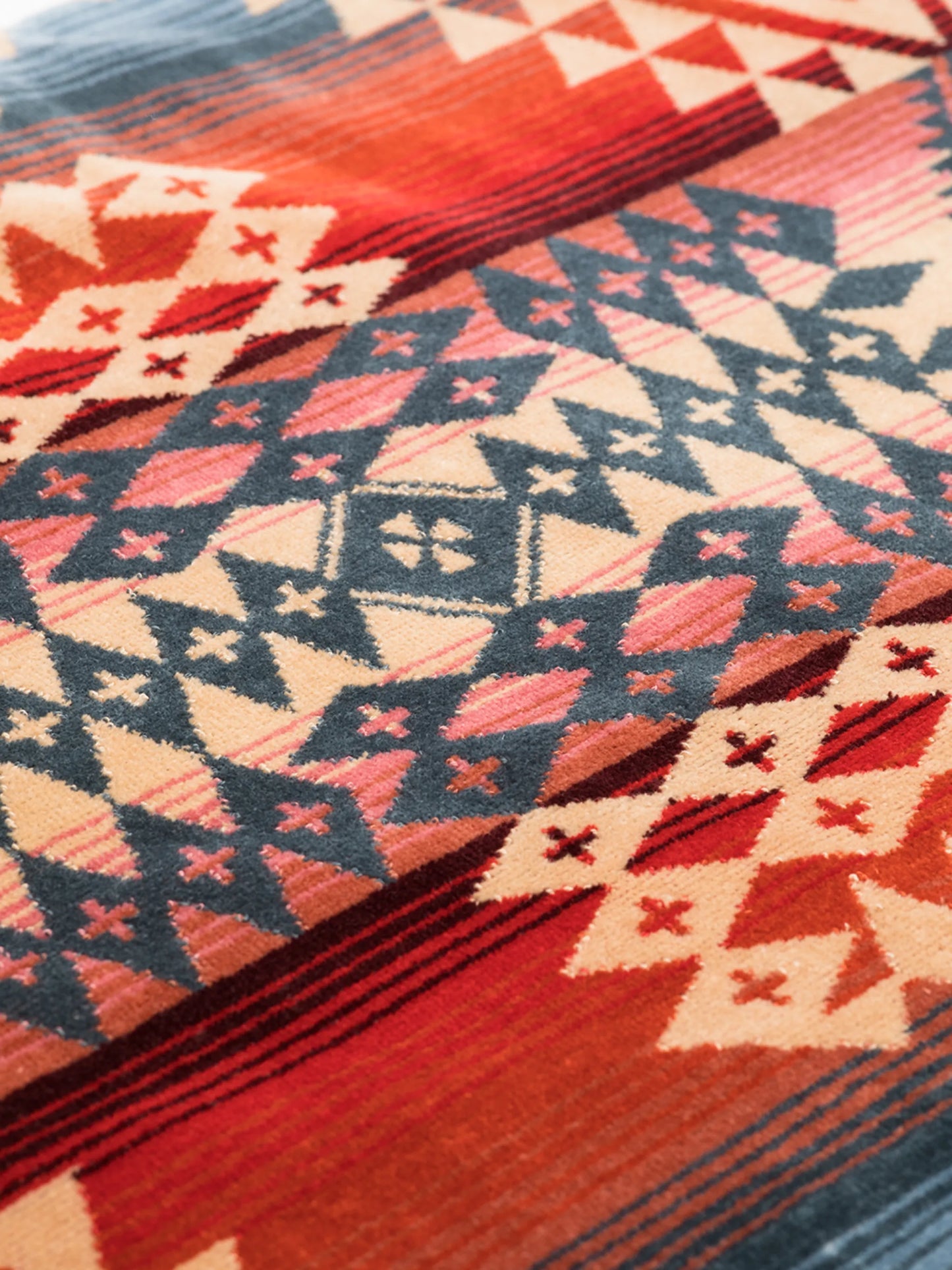 Canyonlands jacquard towel