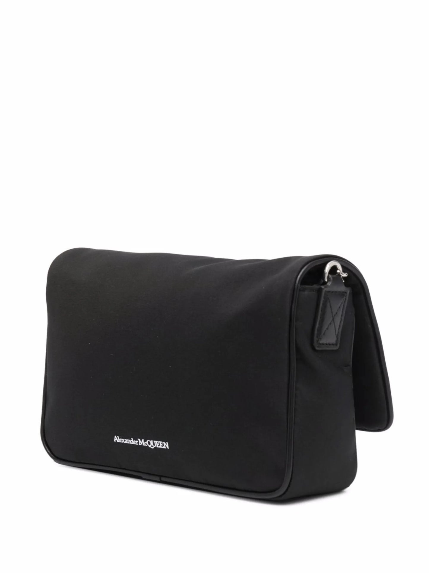 skull-motif shoulder bag